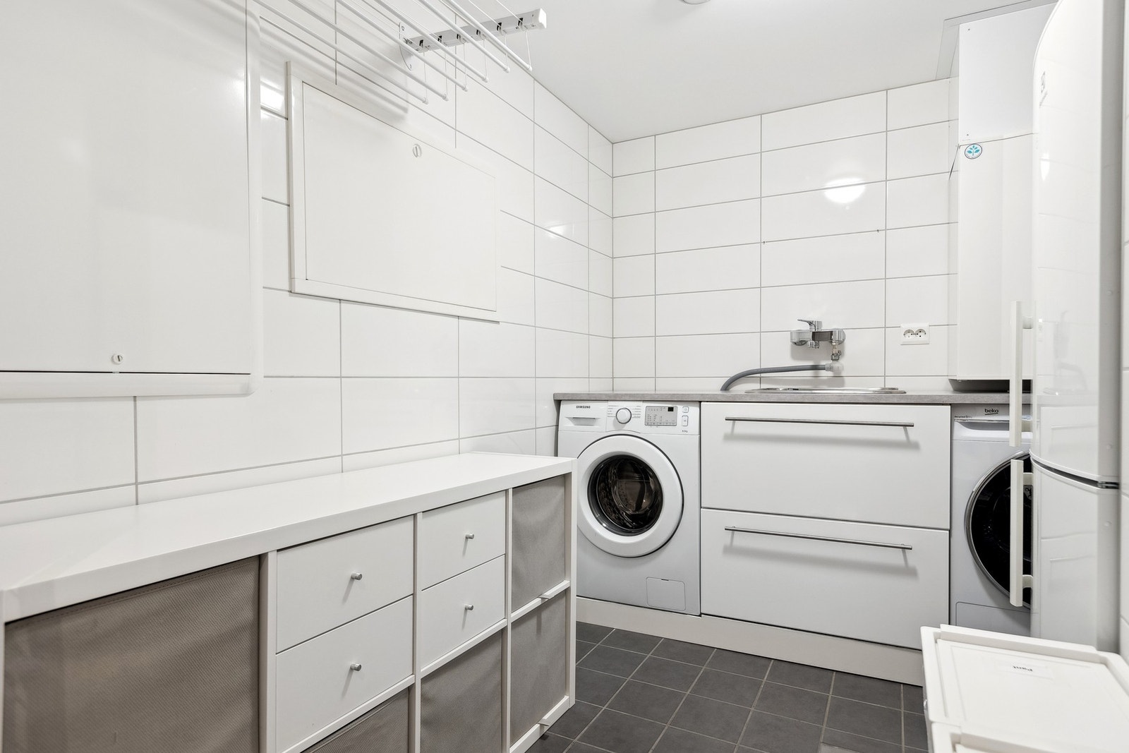 Vaskerom Galleribilde