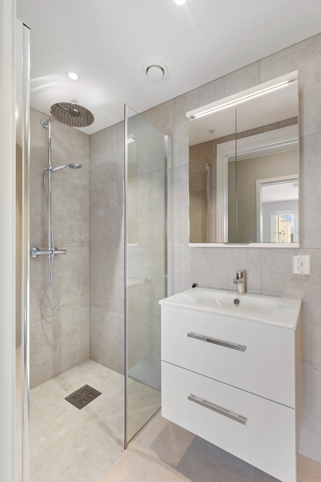 Dusjbad (soverom 1) Galleribilde