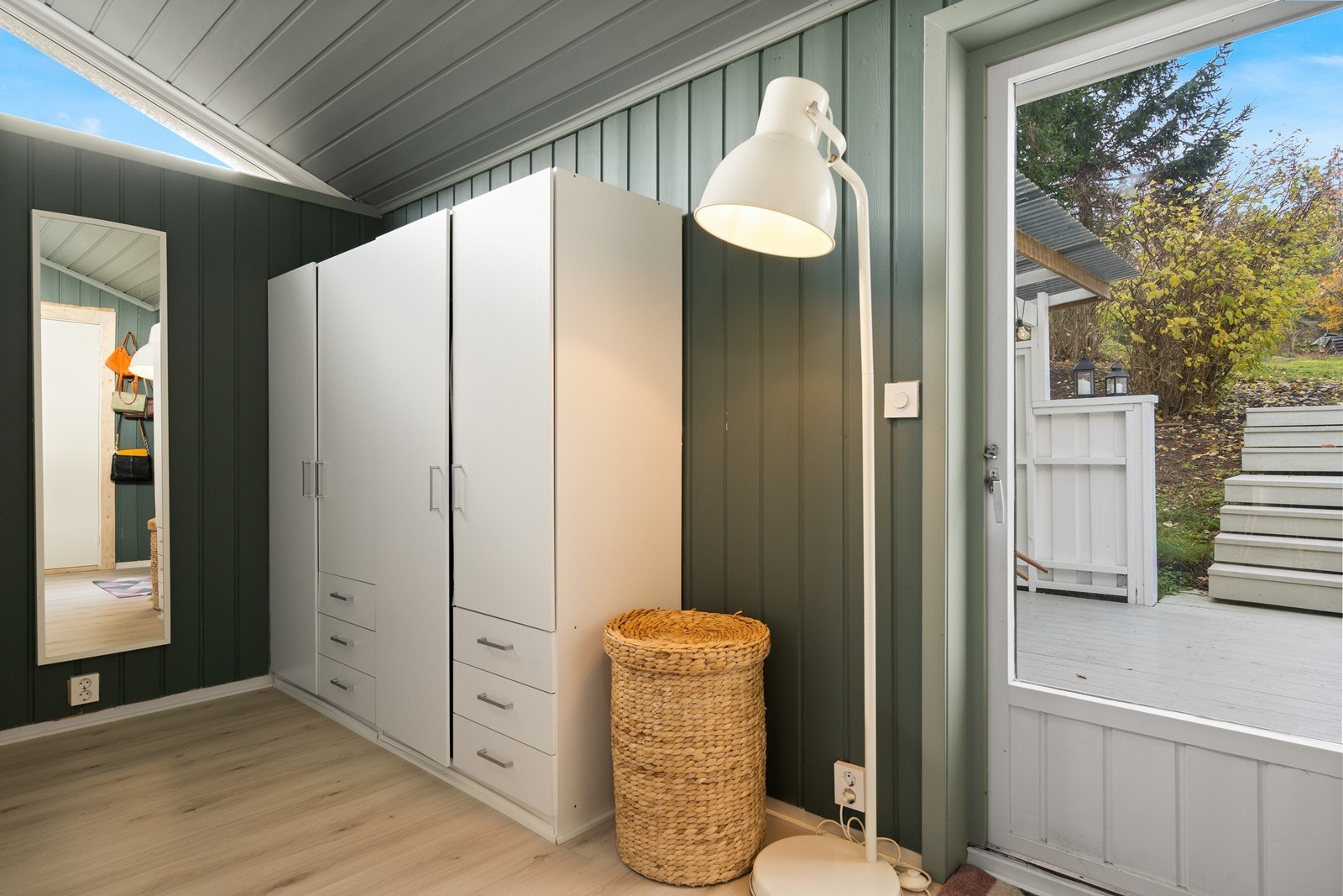 Verandadør ut til markterrassen. Galleribilde