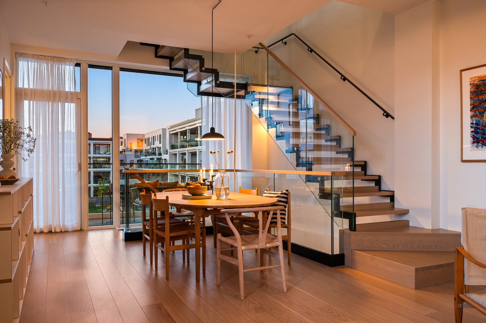 Velkommen til Bøkkerveien 12D - Presentert av Emir Resulbegovic i Privatmegleren Panorama Galleribilde