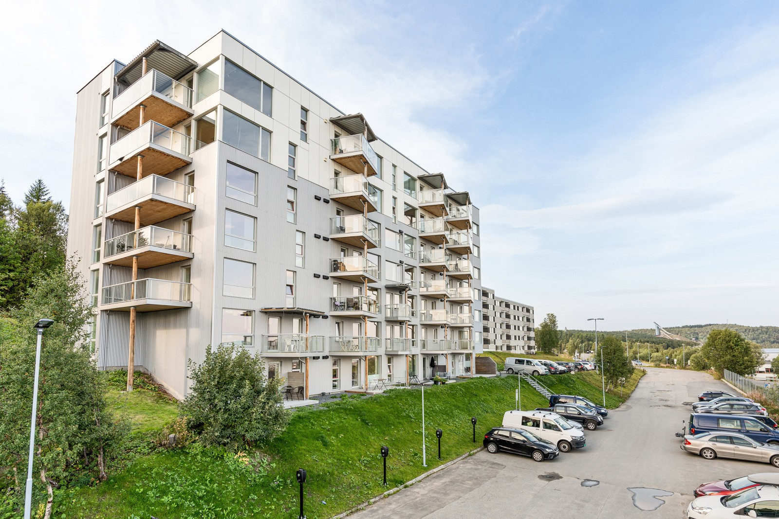 Blokka ble renovert i 2018, og de to øverste etasjene ble bygd på.