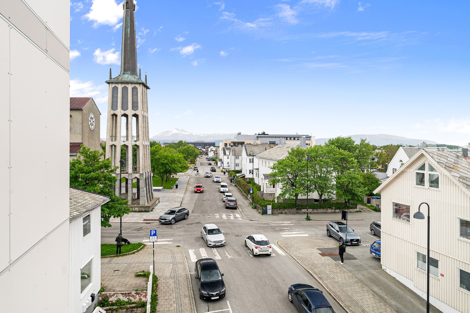Utsikt fra balkongen sett mot sør Galleribilde