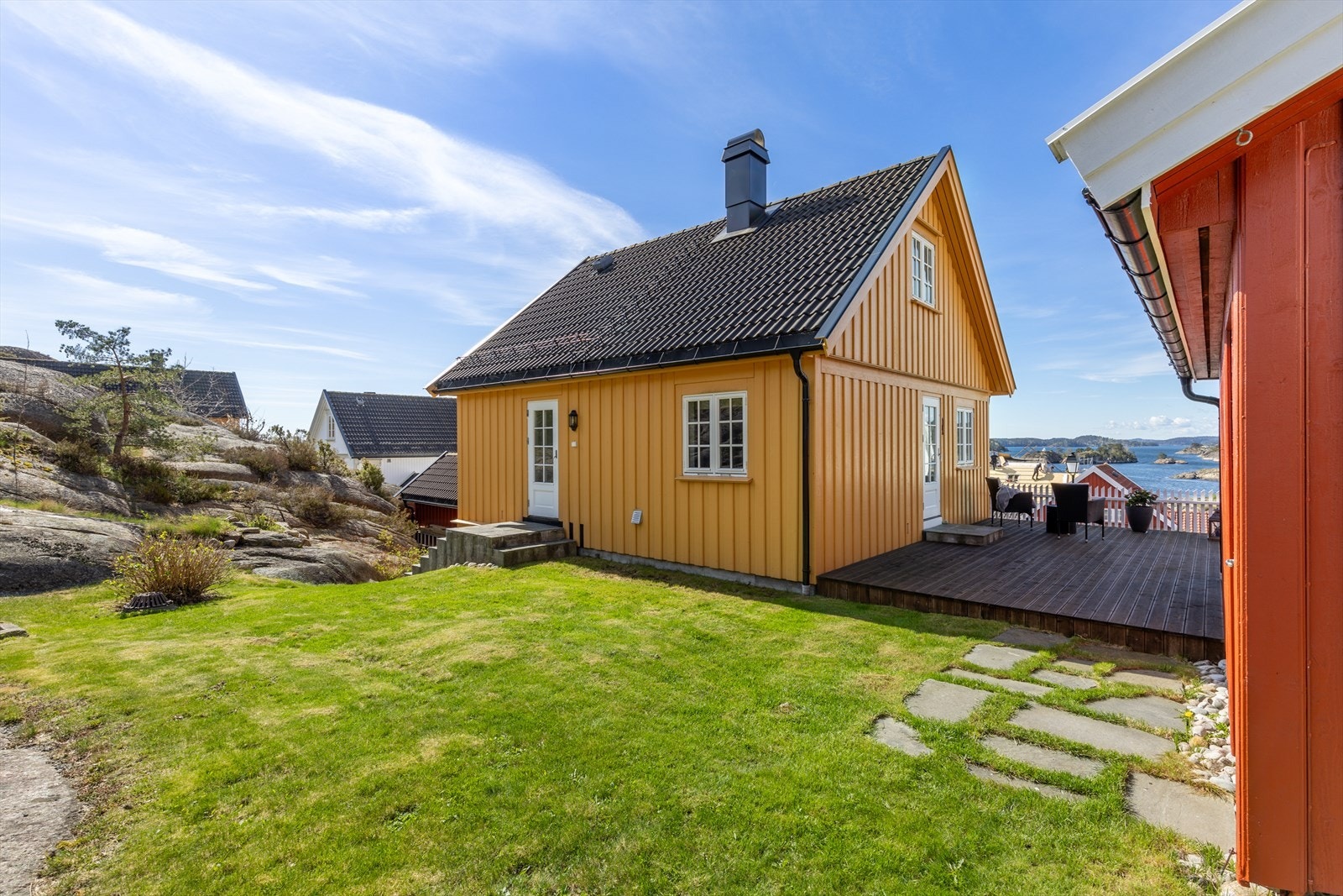 Flott tomt - Her vil både store og små trives Galleribilde