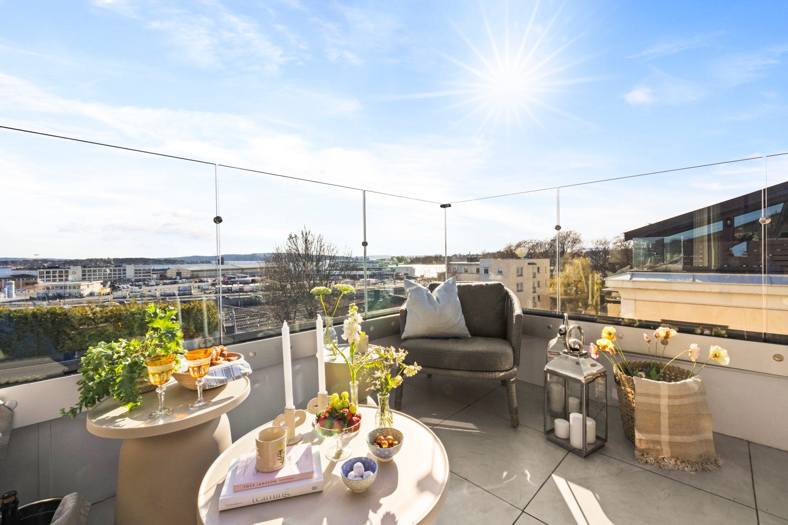 Her kan du nyte den fantastiske utsikten mot Tjuvholmen, Oslofjorden og Holmenkollen. Galleribilde
