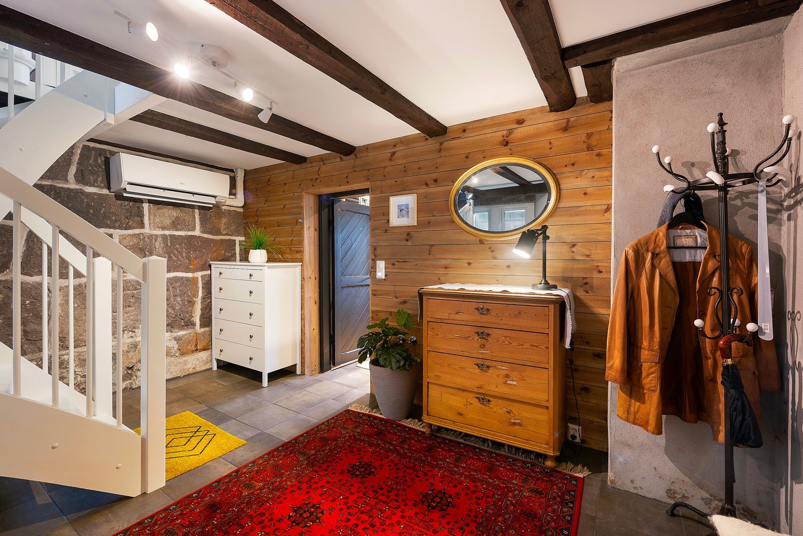 Da er vi i kjelleren Galleribilde