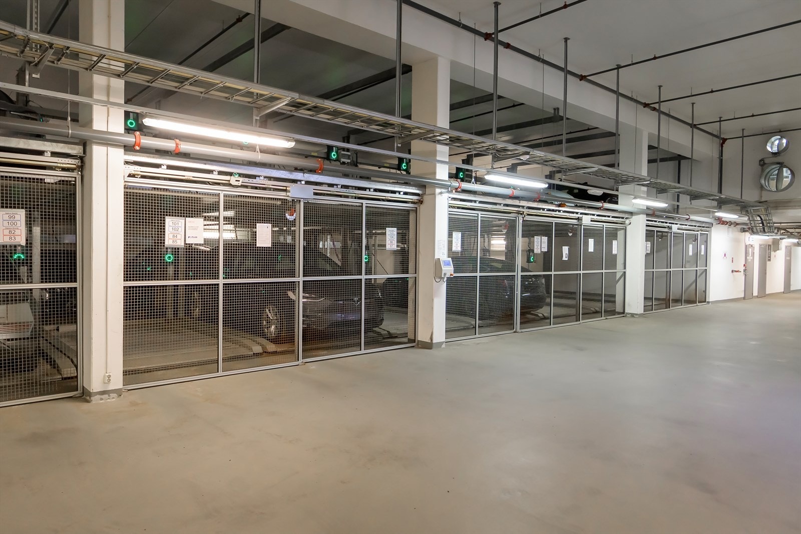 Det medfølger en garasjeplass med lader Galleribilde