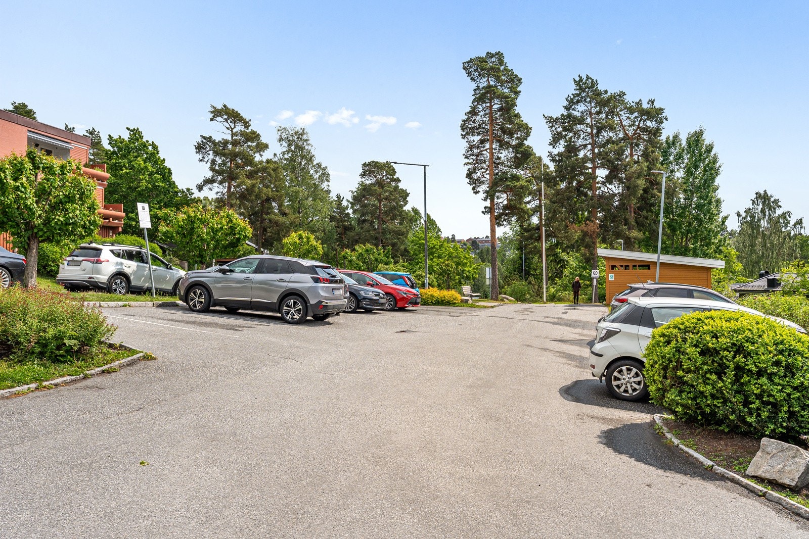 Godt med gjesteparkering i borettslaget Galleribilde