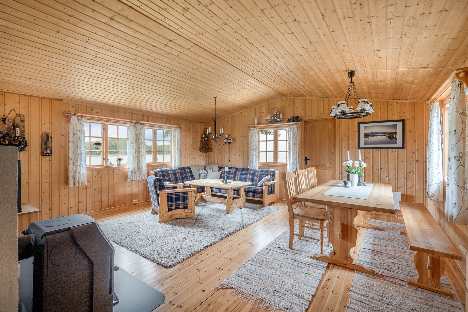 Det er godt med plass til flere sittegrupper. Galleribilde