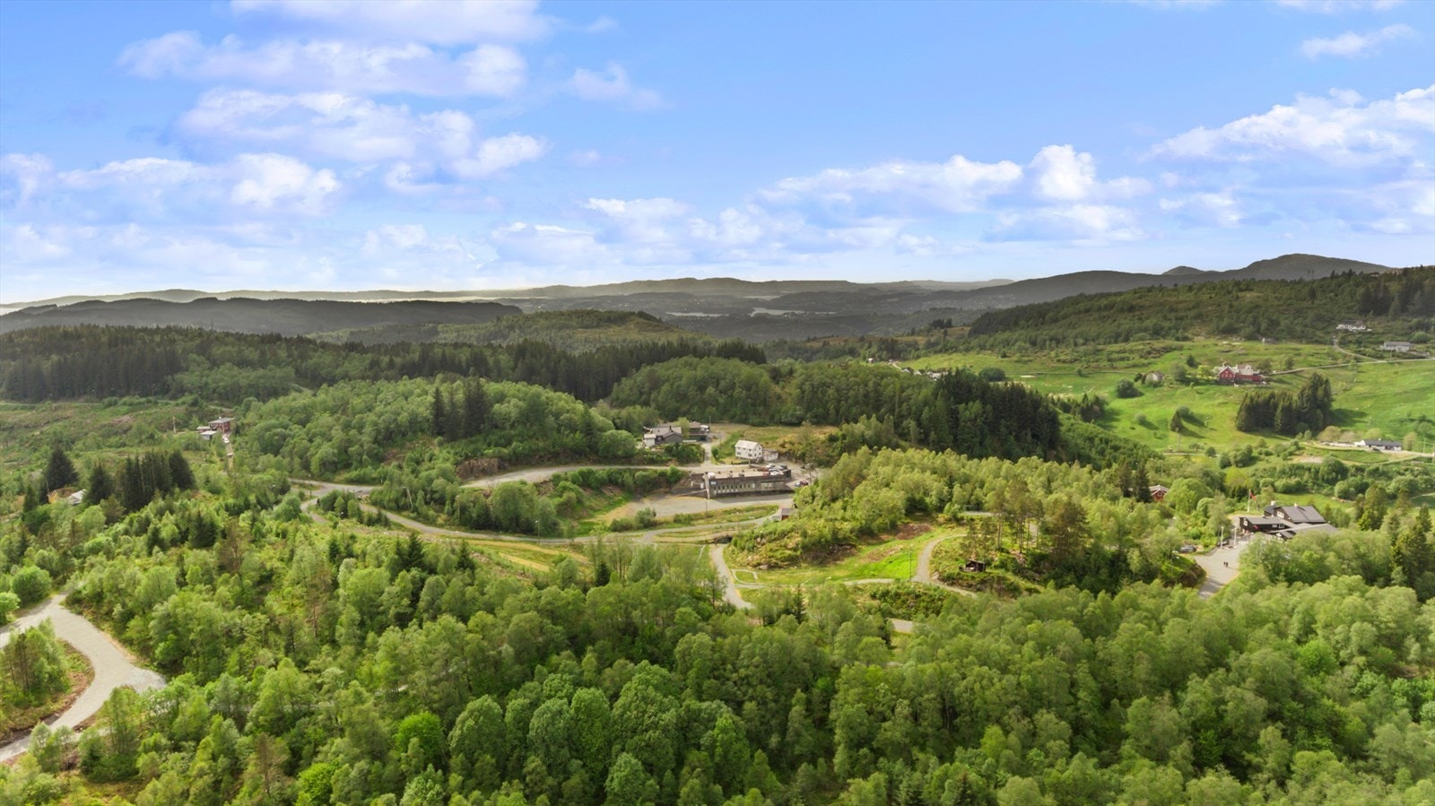 Det er ca 2,5 km fra hytten opp opp til skiløypene Galleribilde