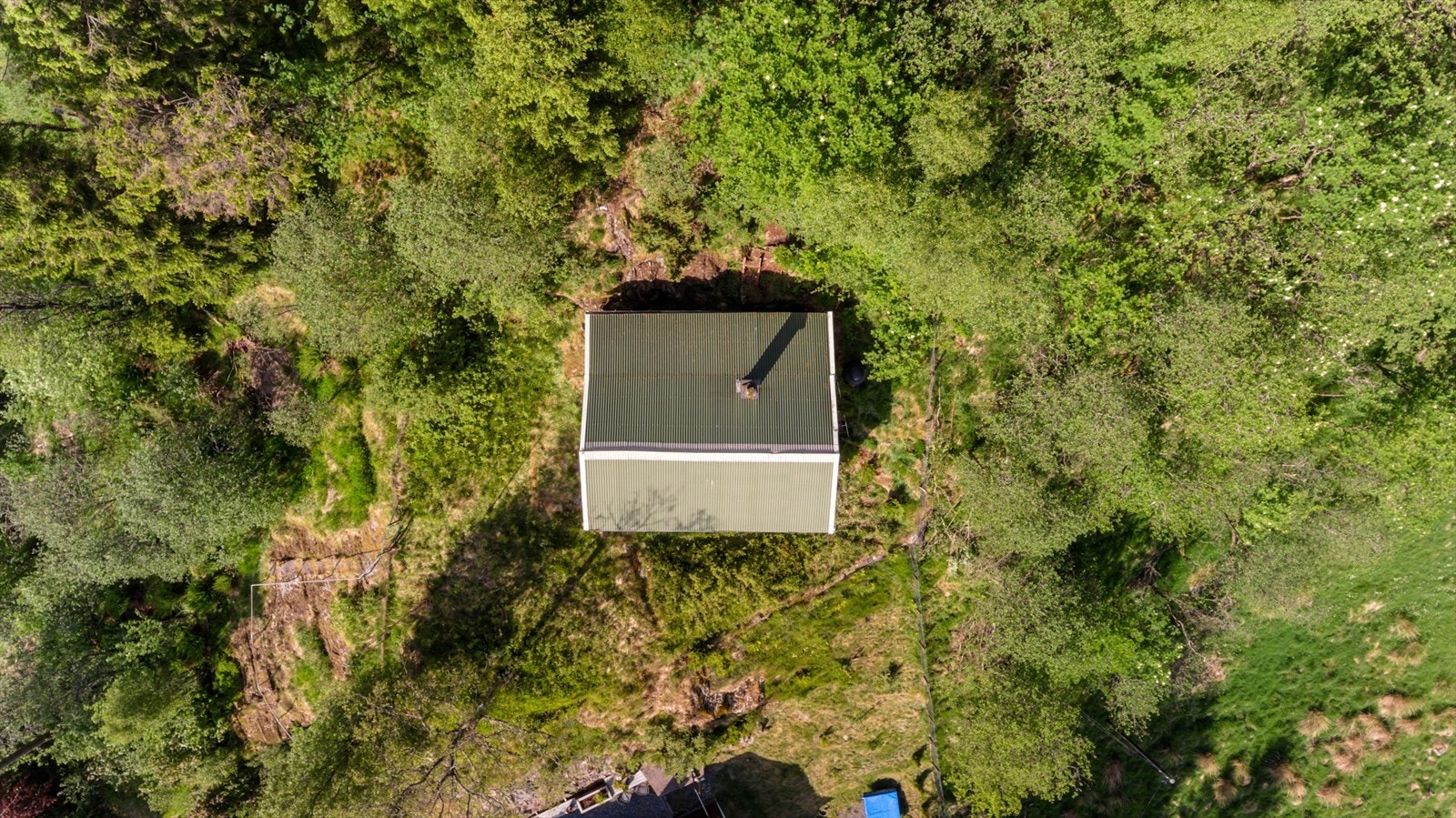 Tomten er ca 267 m² Galleribilde