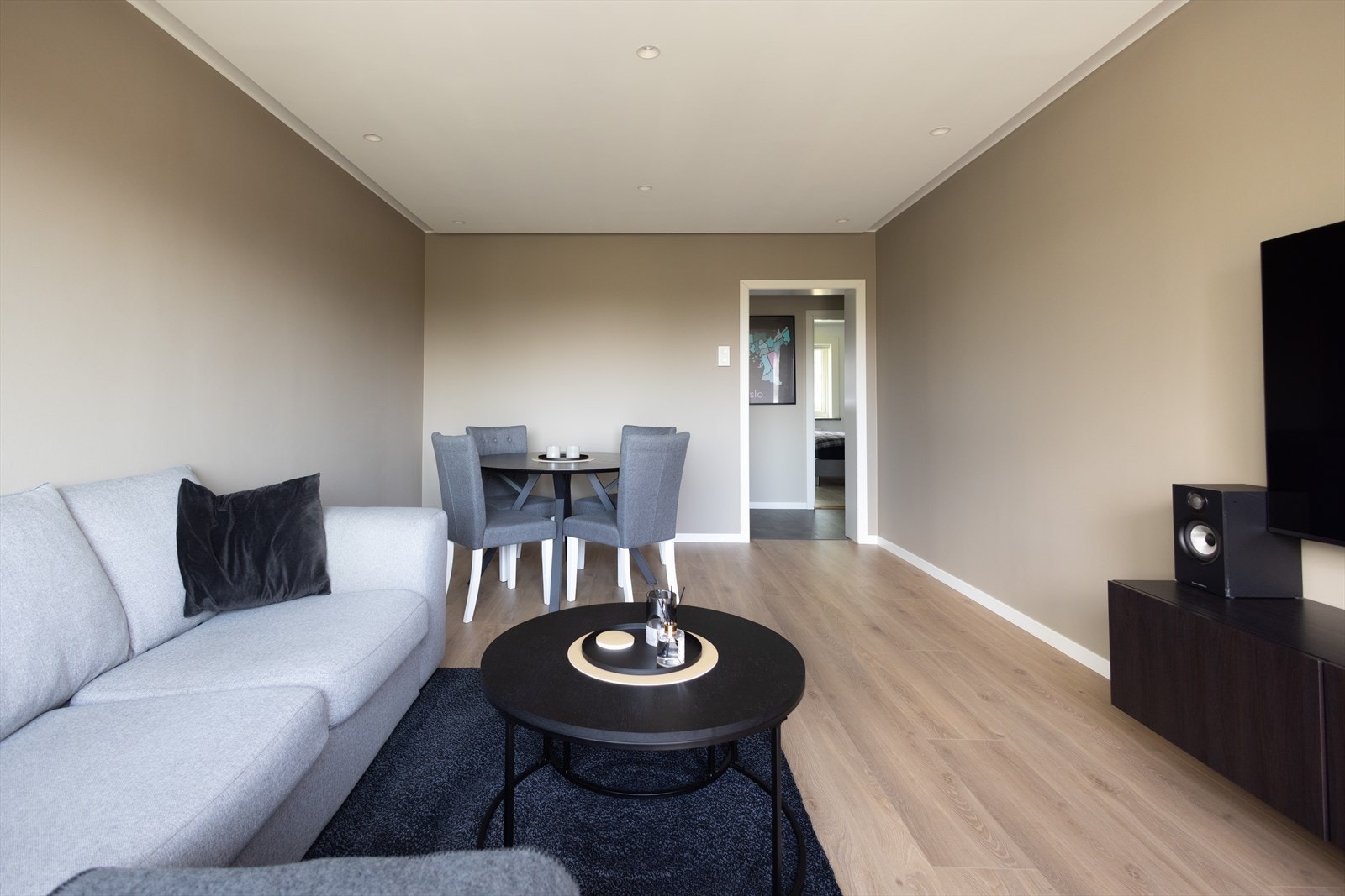 Leiligheten har en gjennomgående planløsning. Galleribilde