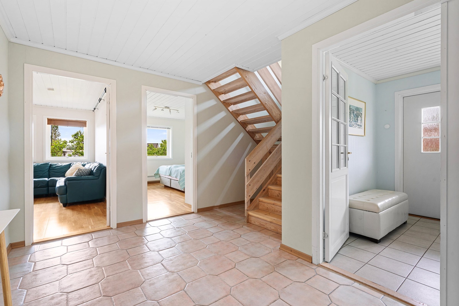 Hall/inngangsparti. Galleribilde