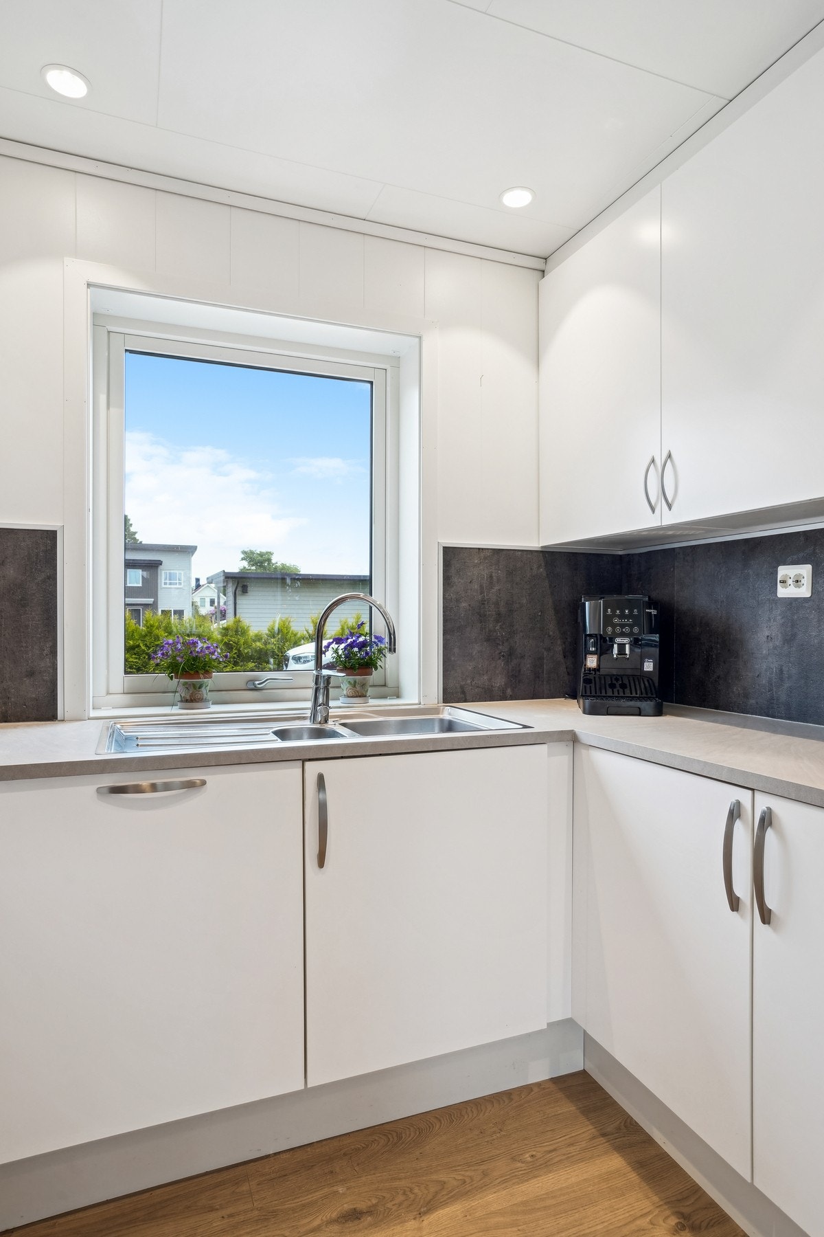 Husk å ordne med finansiering til visning! Galleribilde