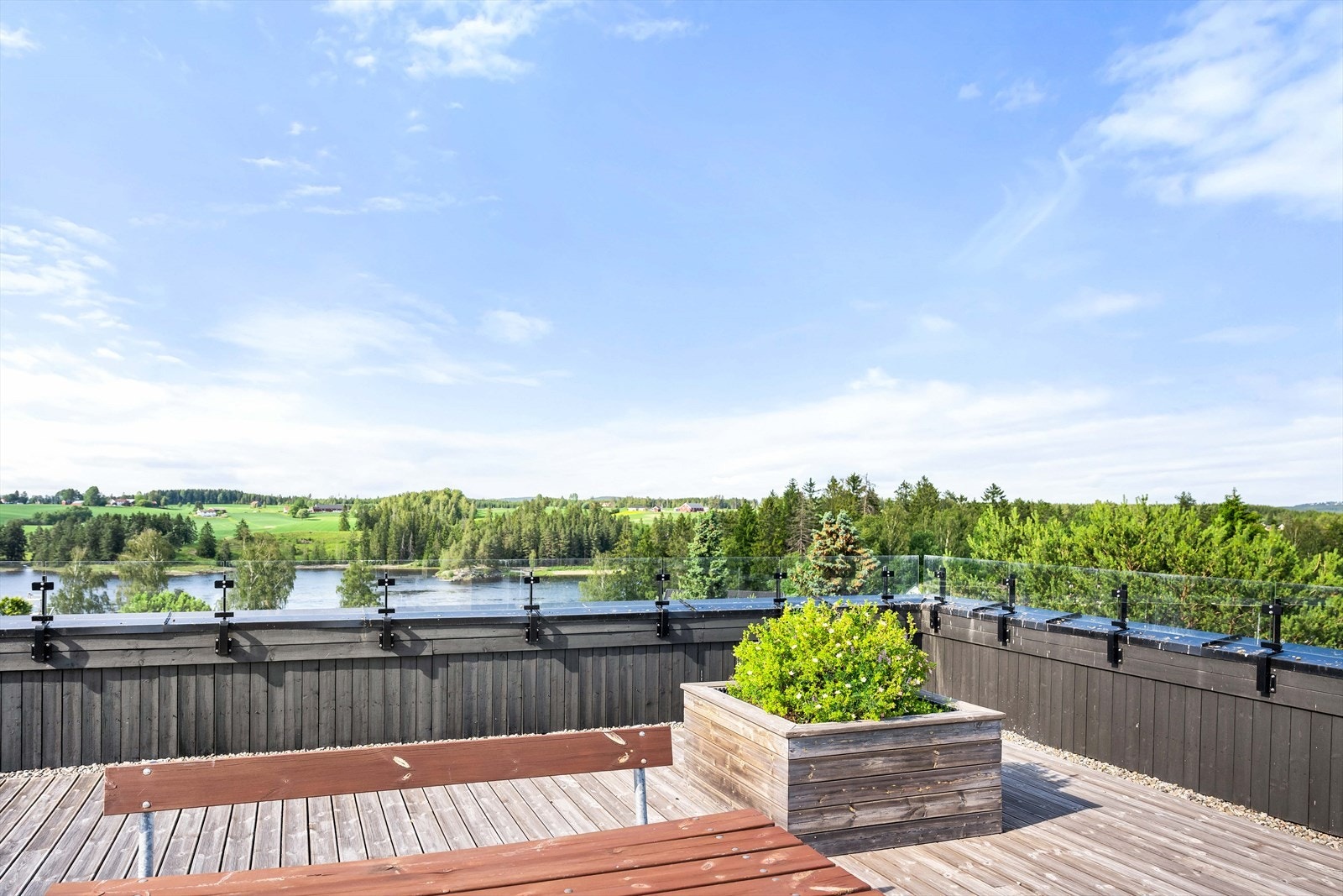 Det er også en felles takterrasse som beboere kan benytte. Galleribilde
