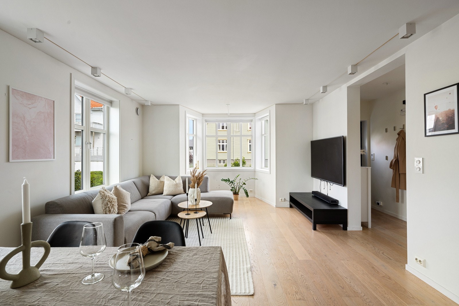 Dette er en nydelig, lys og delikat 3(4)-roms selveierleilighet. Galleribilde