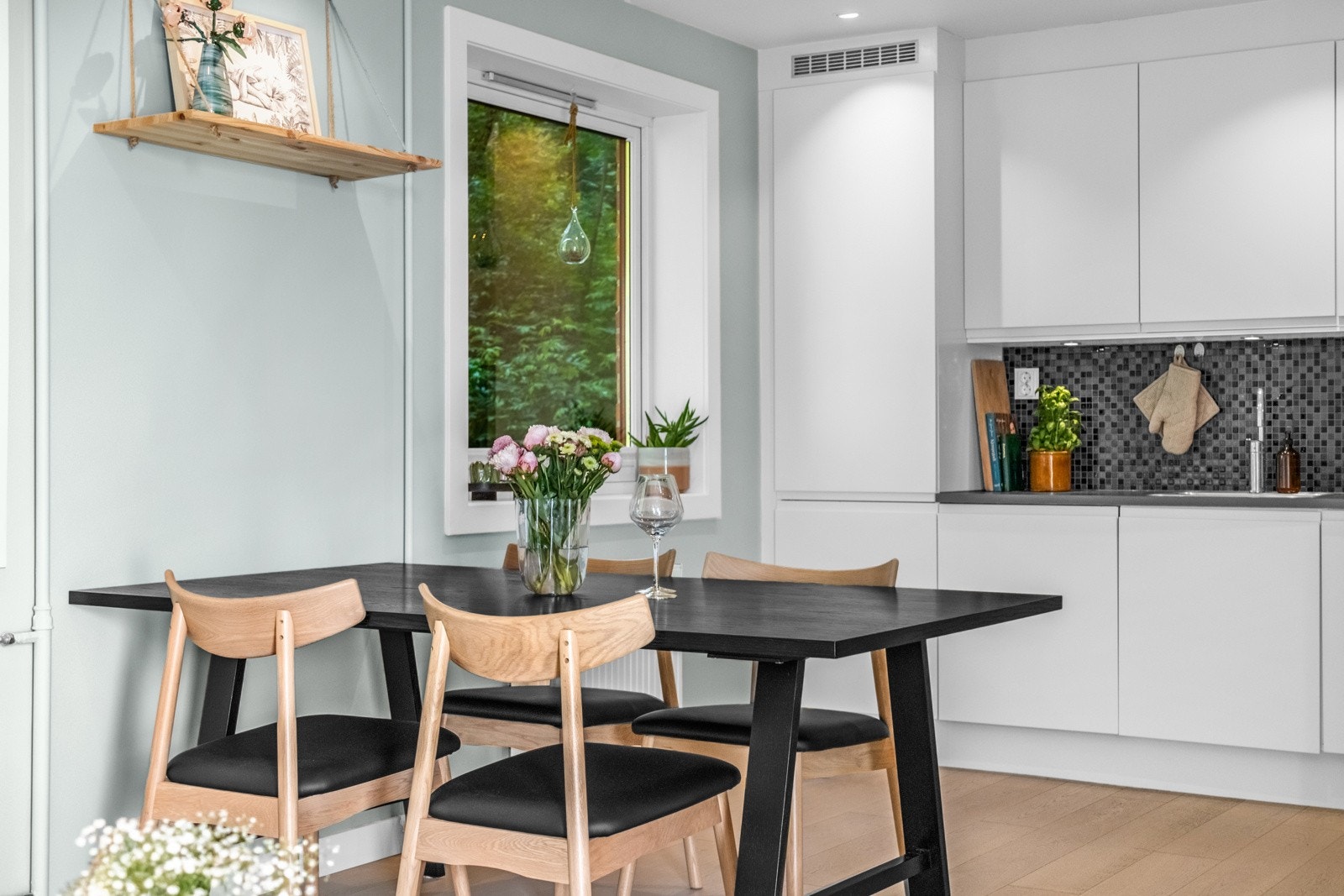 Delikat leilighet med fine fargevalg Galleribilde