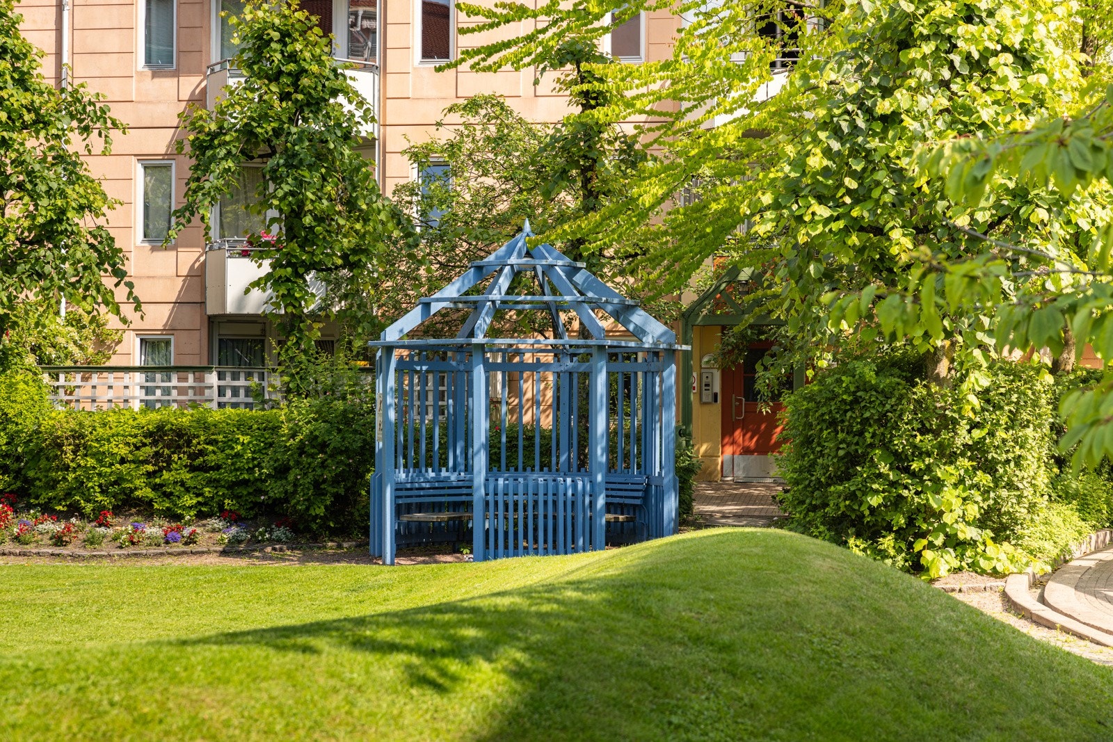 Dette er et veldrevet og hyggelig sameie bestående av 320 leiligheter. Galleribilde