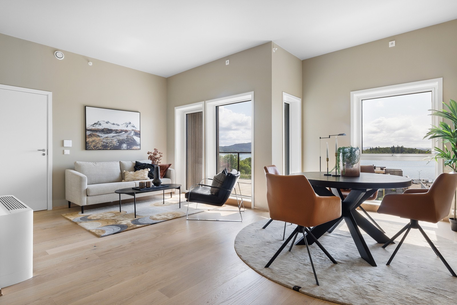 Helt ny leilighet i 3.etasje med luftige omgivelser Galleribilde
