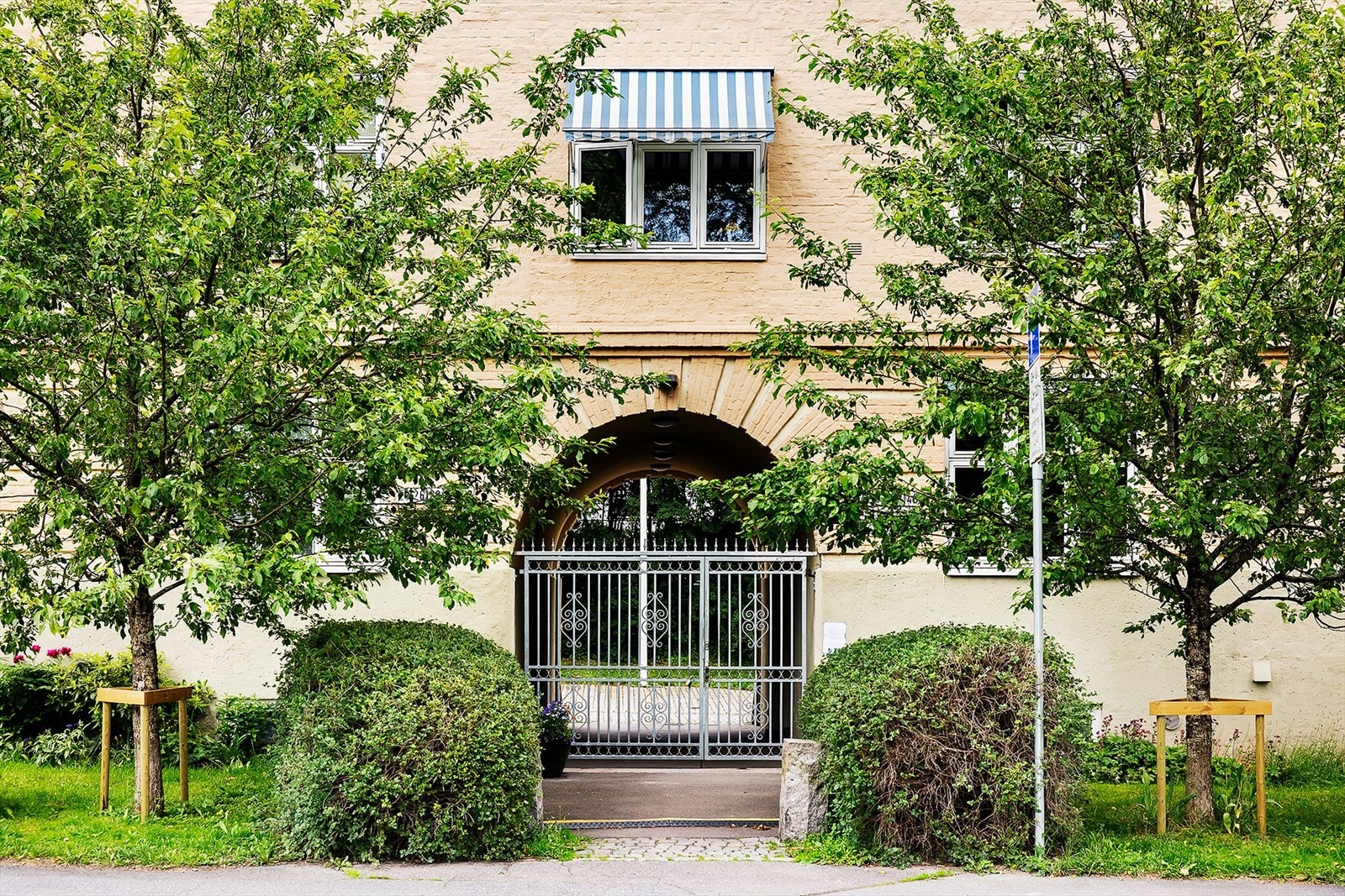 Boligen har svært lave felleskostnader på kun 2.561,-/mnd - TV og internett inkl! Galleribilde