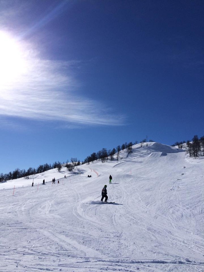 Det er kort vei til skianlegg på Gullingen i Suldal Galleribilde