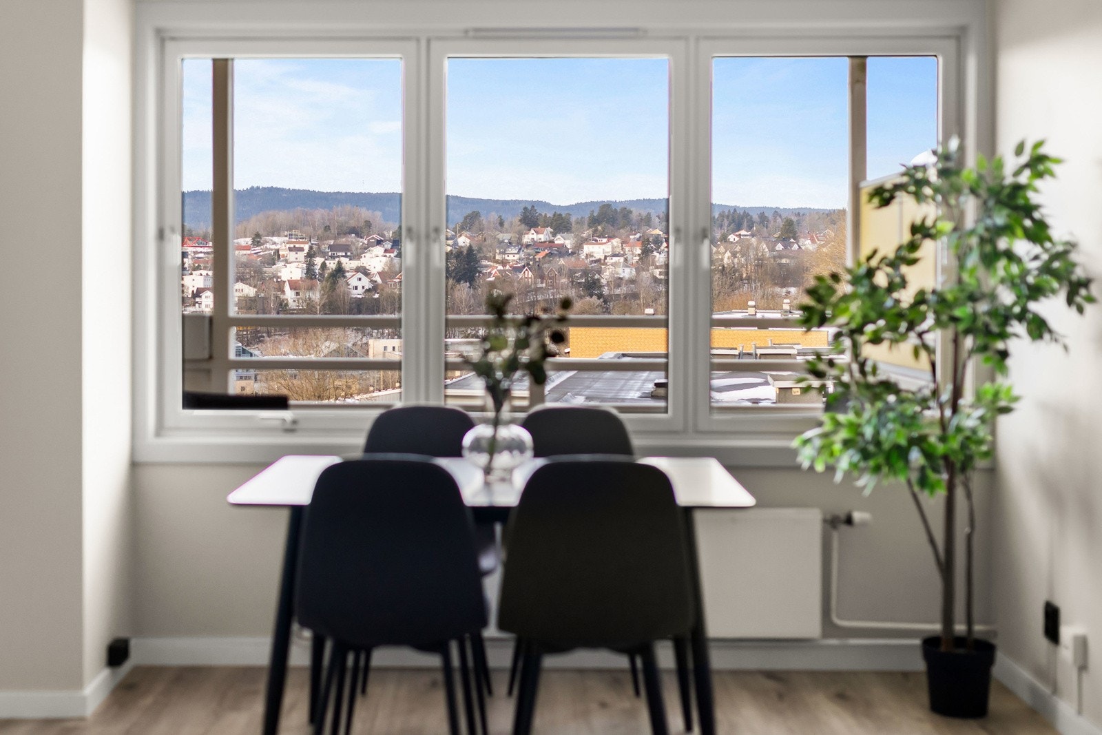 Godt med plass til frokostbord. Galleribilde