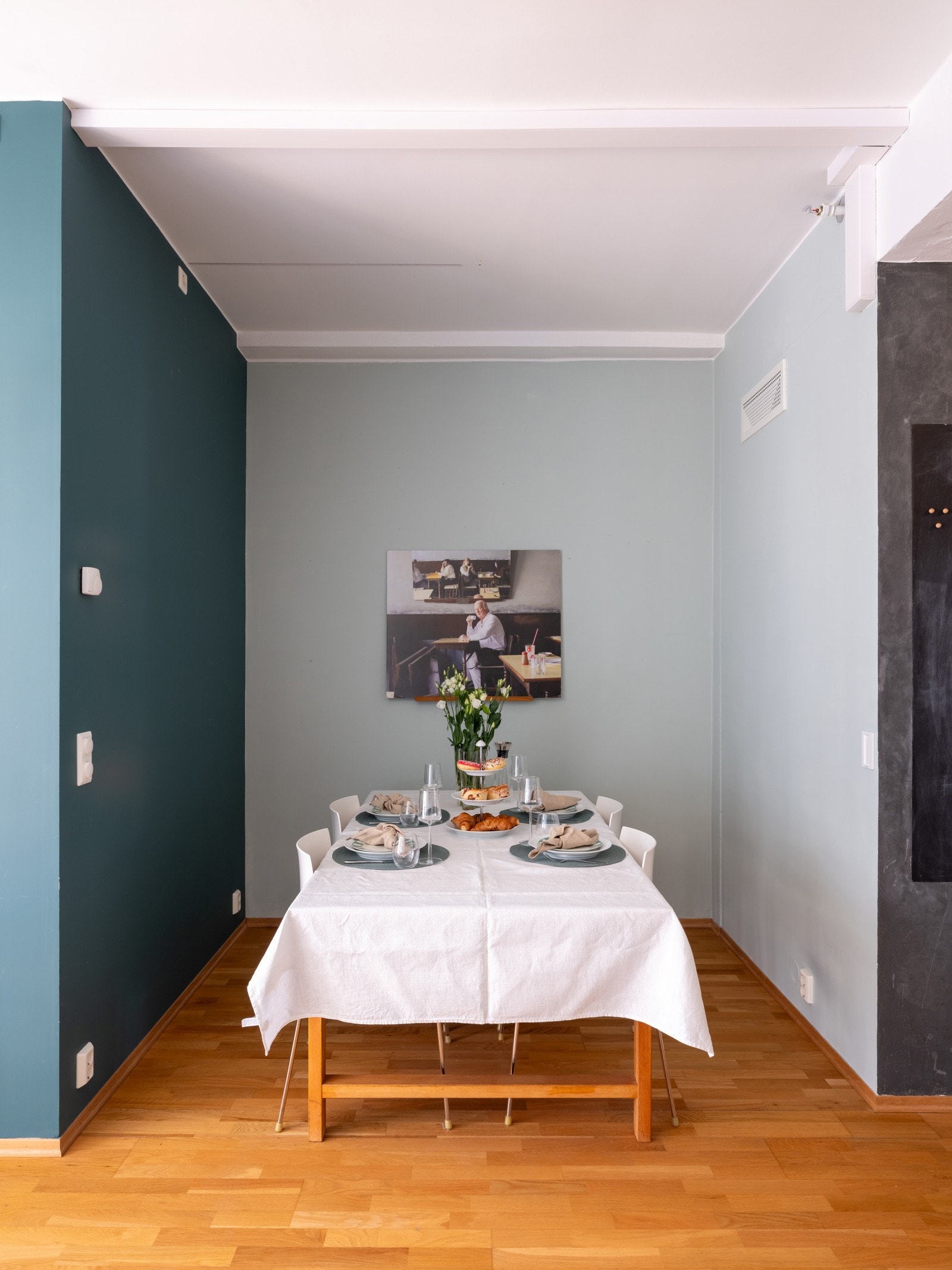 Et naturlig samlingspunkt for hyggelige måltider. Galleribilde