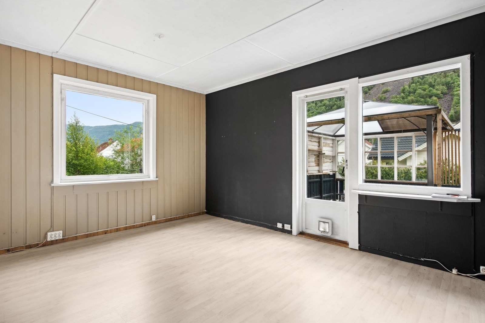 Utgang til fin terrasse. Galleribilde