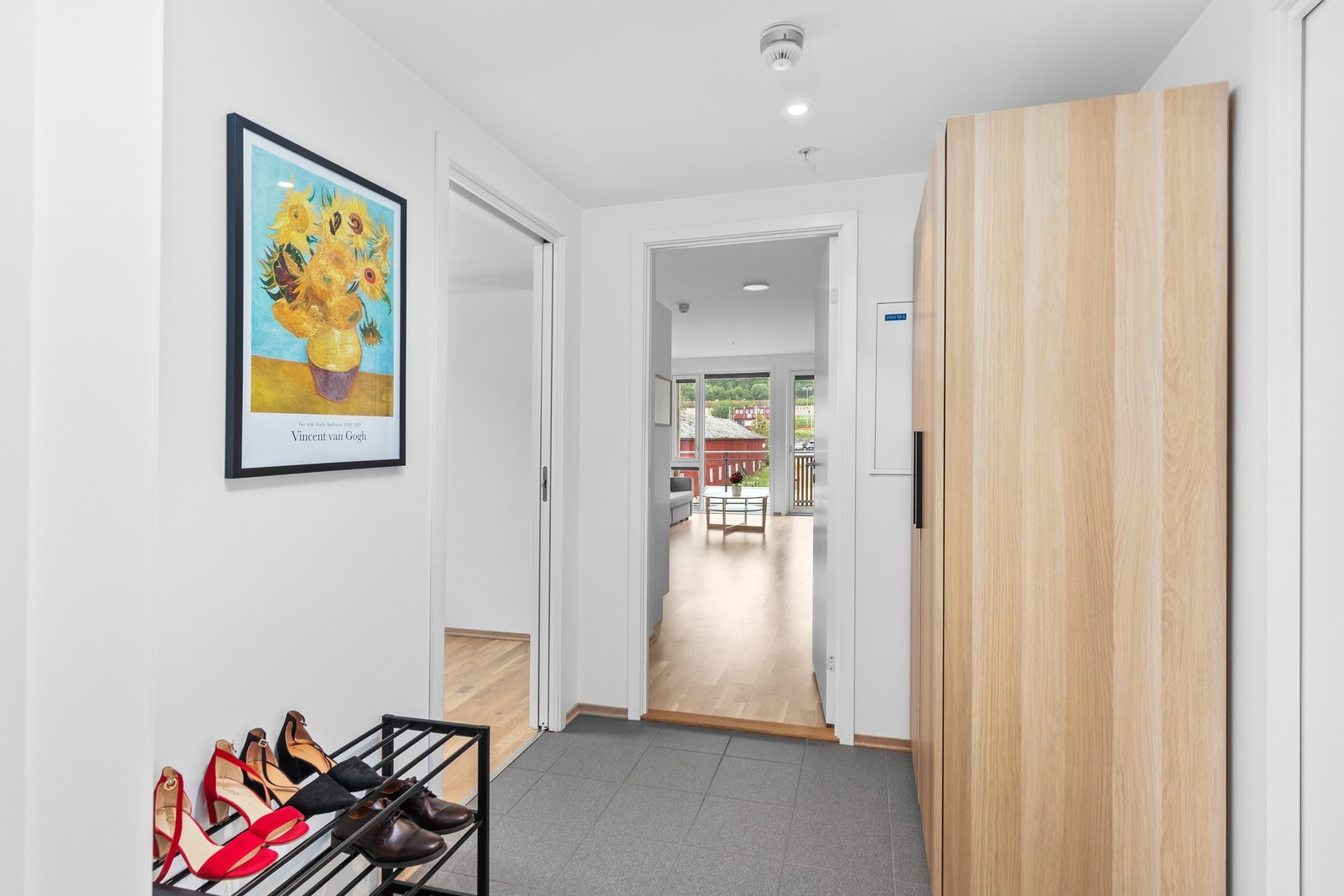 Her har du plass til romslig oppbevaringsgarderobe hvis du ønsker det Galleribilde