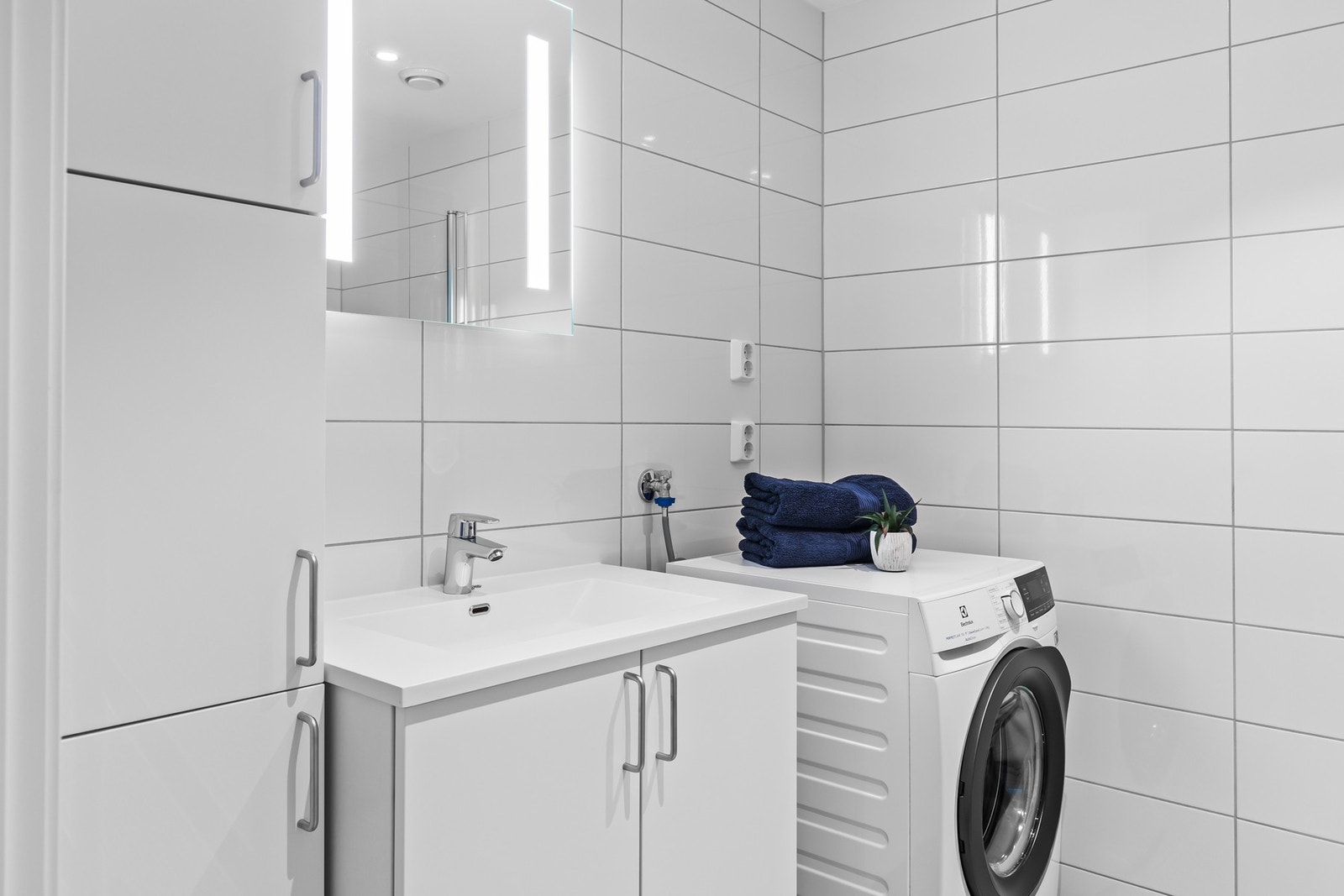 Pent flislagt bad på ca. 5 kvm Galleribilde