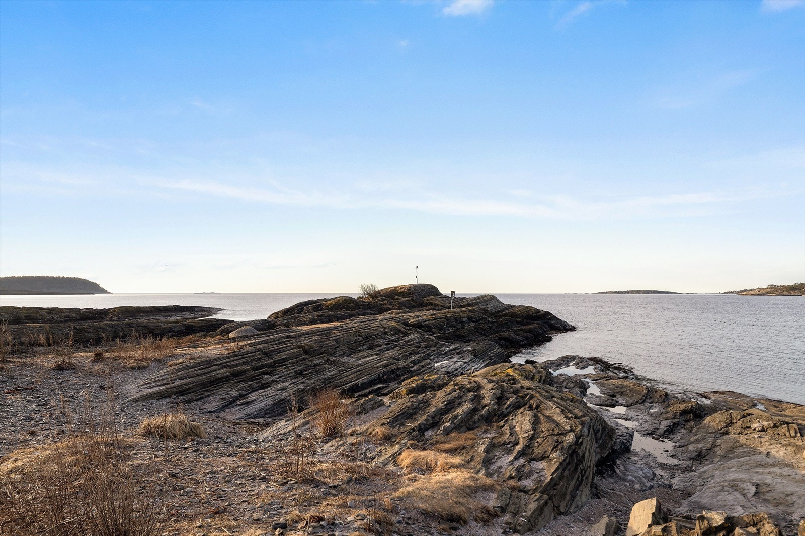 Jypleviktangen, 10 minutters gange fra hyttefeltet, er et yndet turområde. Galleribilde