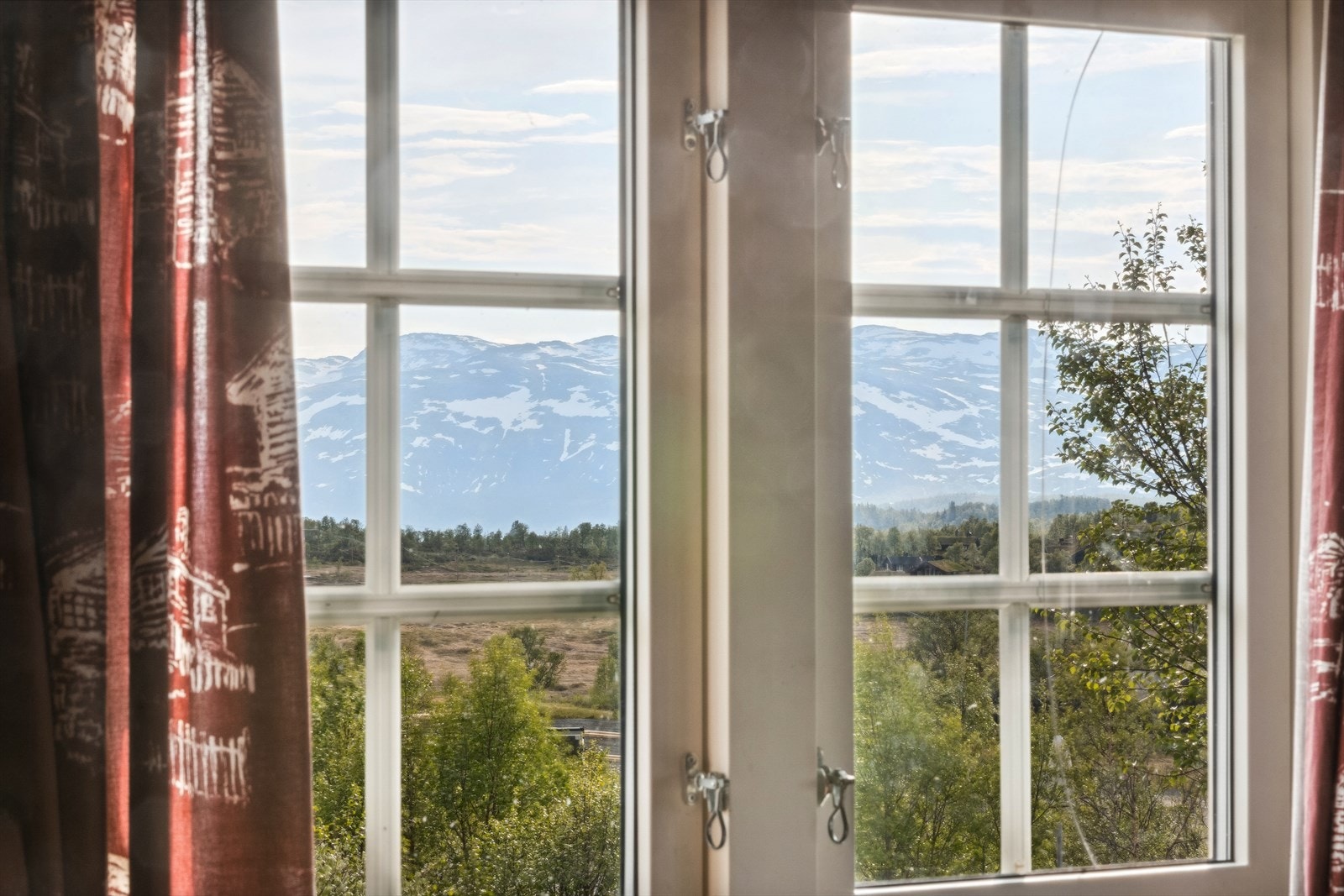 Sol fra tidlig formiddag til sene kveld. Galleribilde