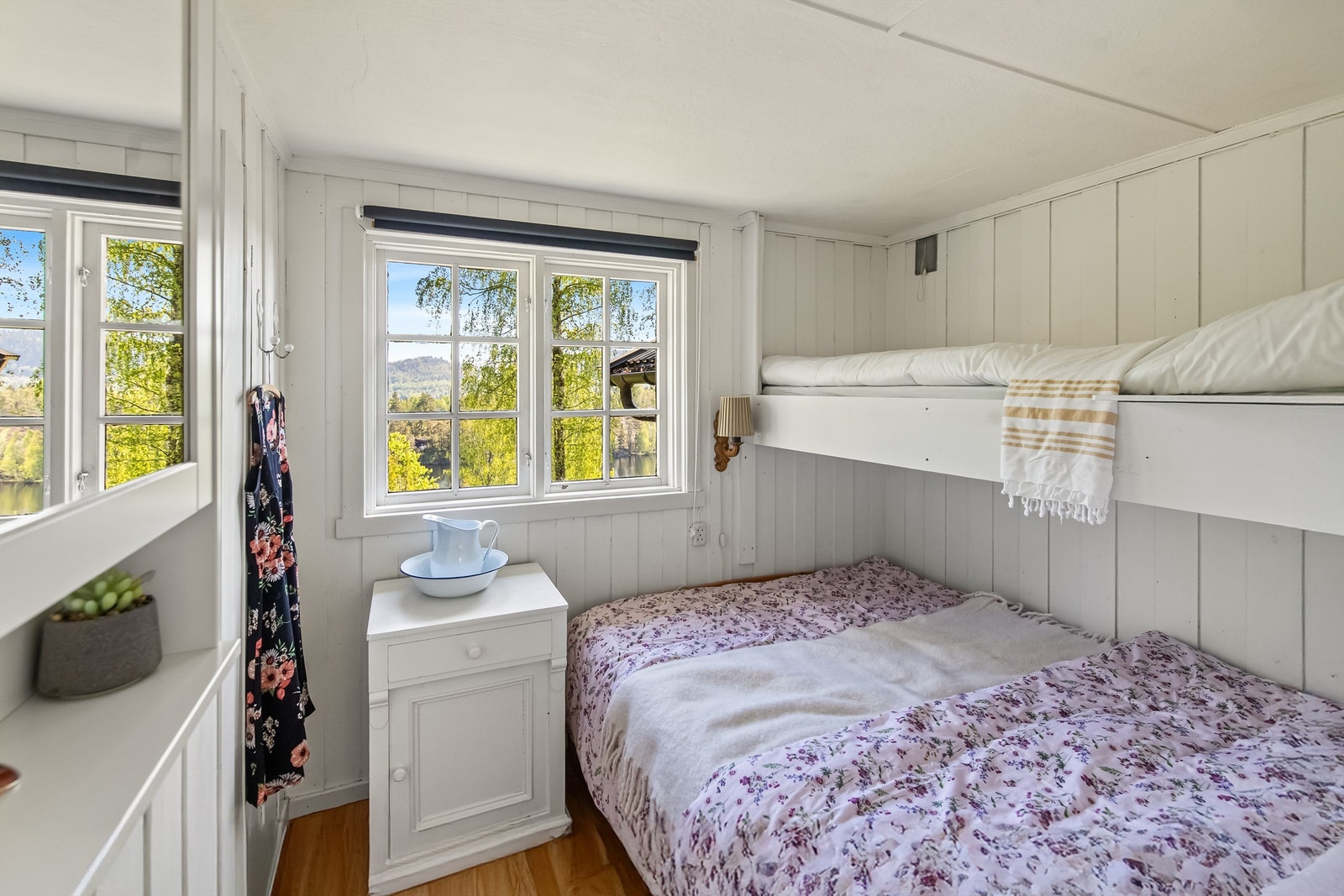 Soverom nummer en av totalt to. Galleribilde