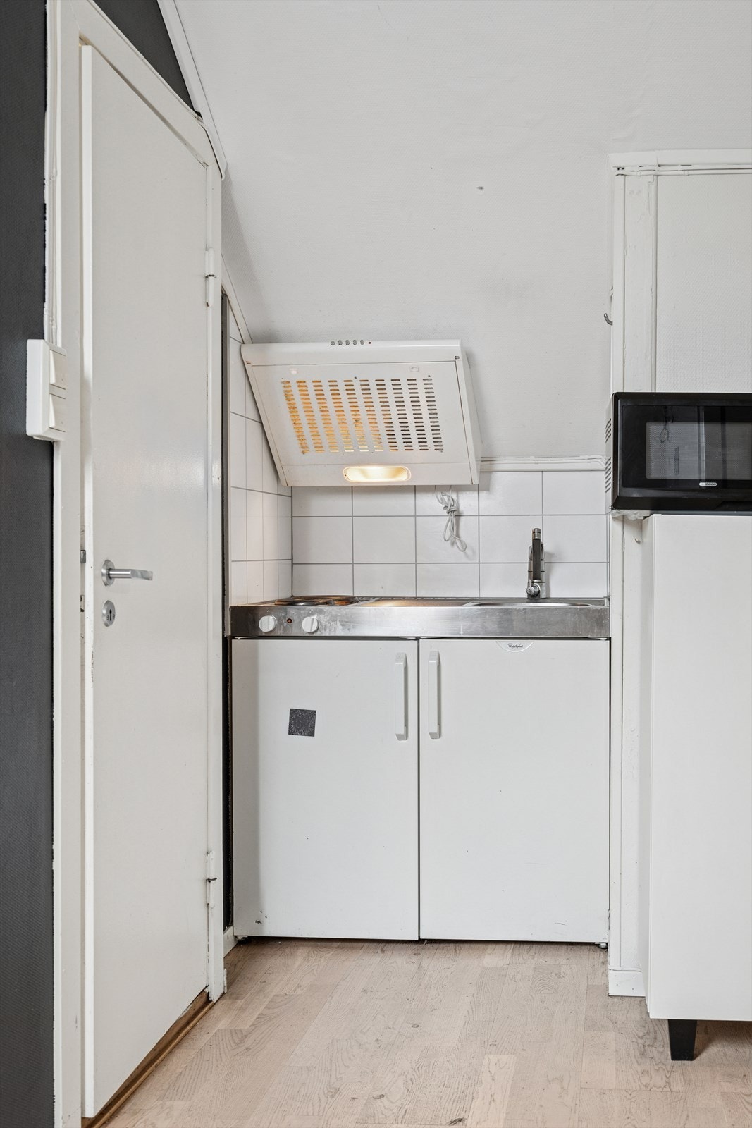 Hybel på loft. Galleribilde
