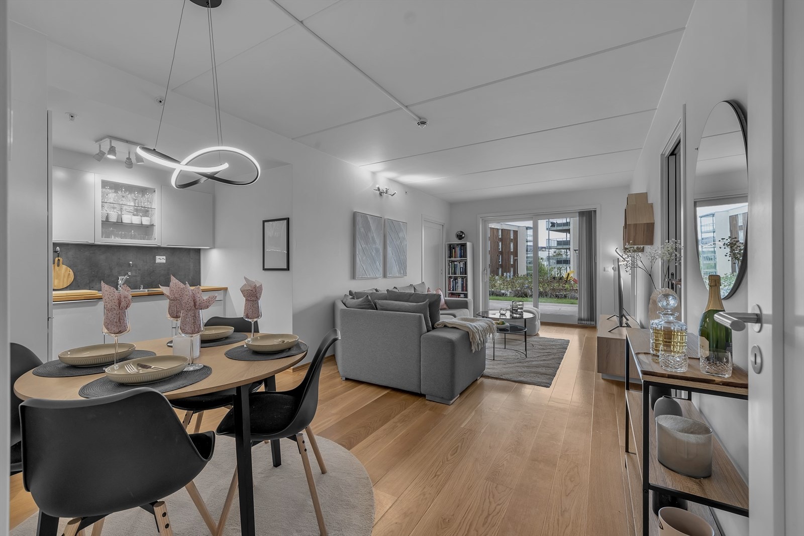Velkommen til denne moderne og fine leiligheten på attraktive Workinntoppen Galleribilde