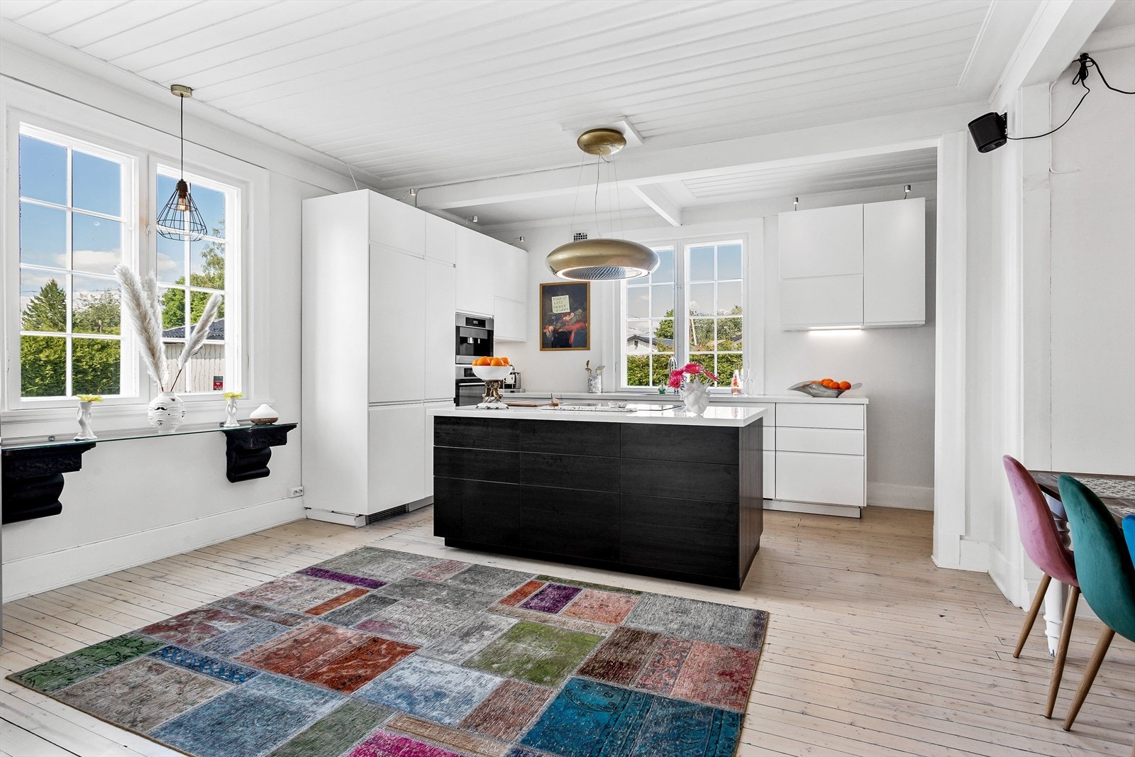 I 1. etasje finner man et flott og moderne kjøkken. Galleribilde