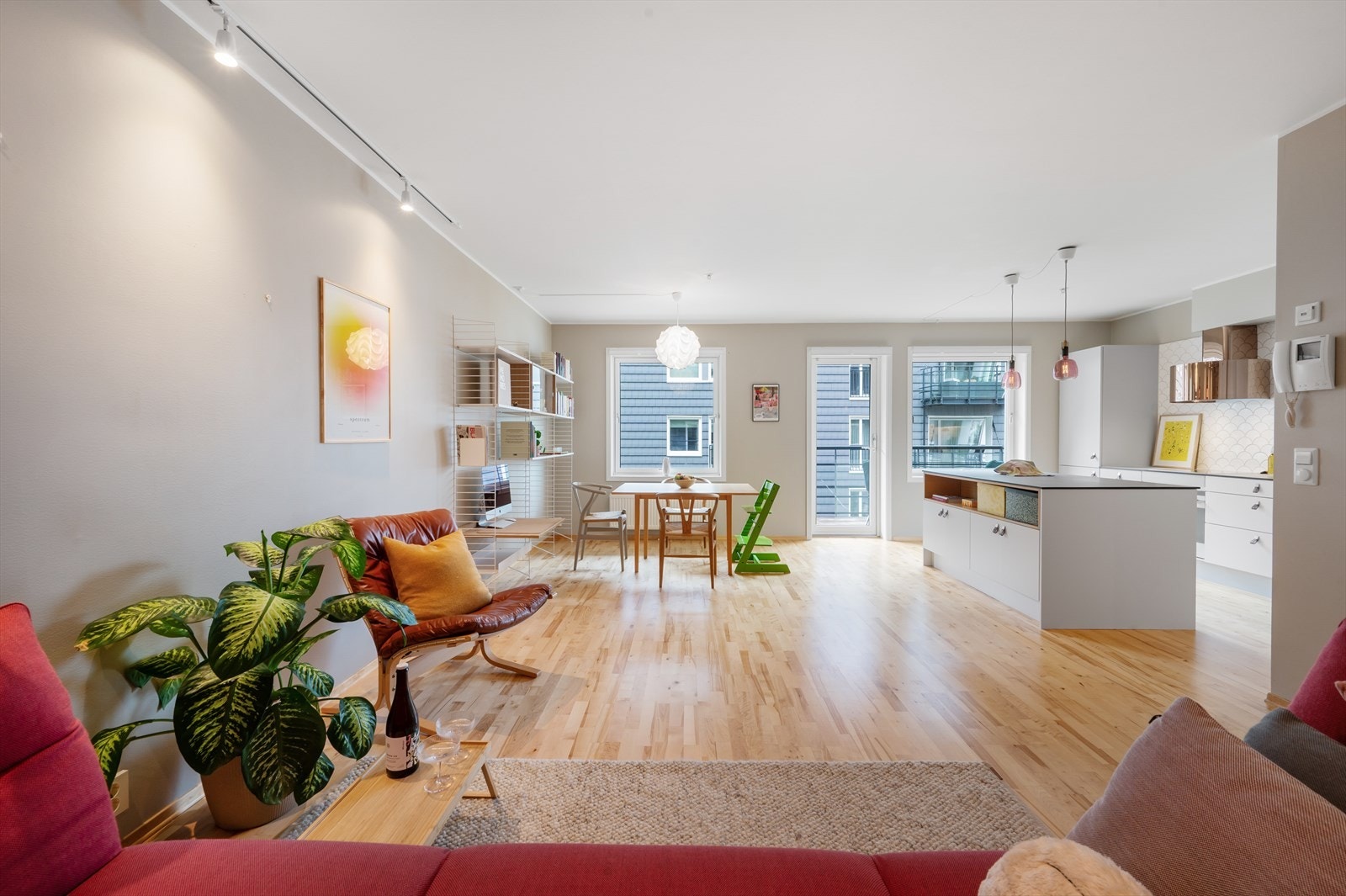 En flott 3-roms leilighet med gjennomgående god standard! Galleribilde