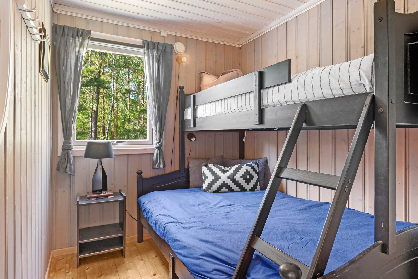 God plass til hele familien, samt gjester. Galleribilde