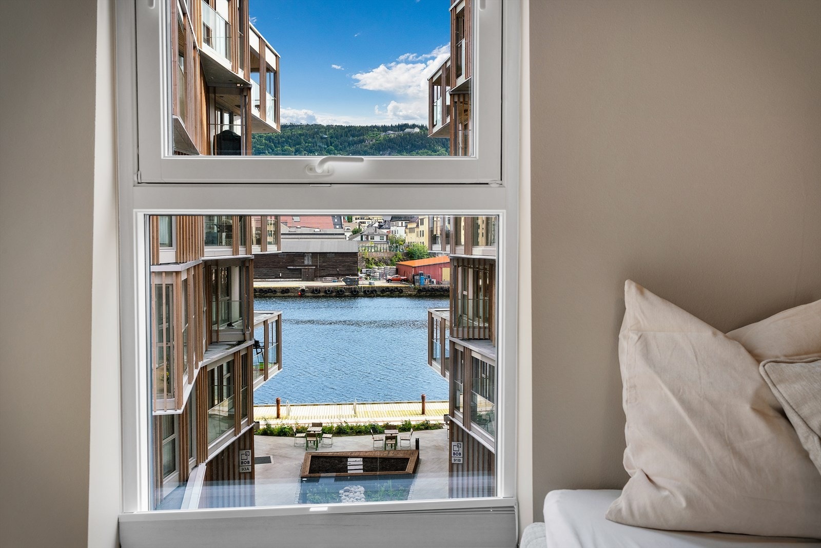 - En utsikt du ikke blir lei av å våkne til! - Galleribilde