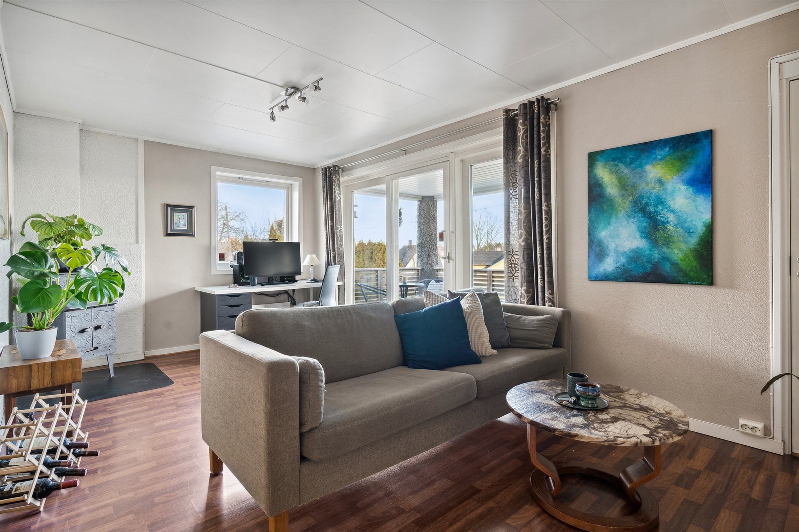 Separat leilighet - Stue med utgang til veranda Galleribilde