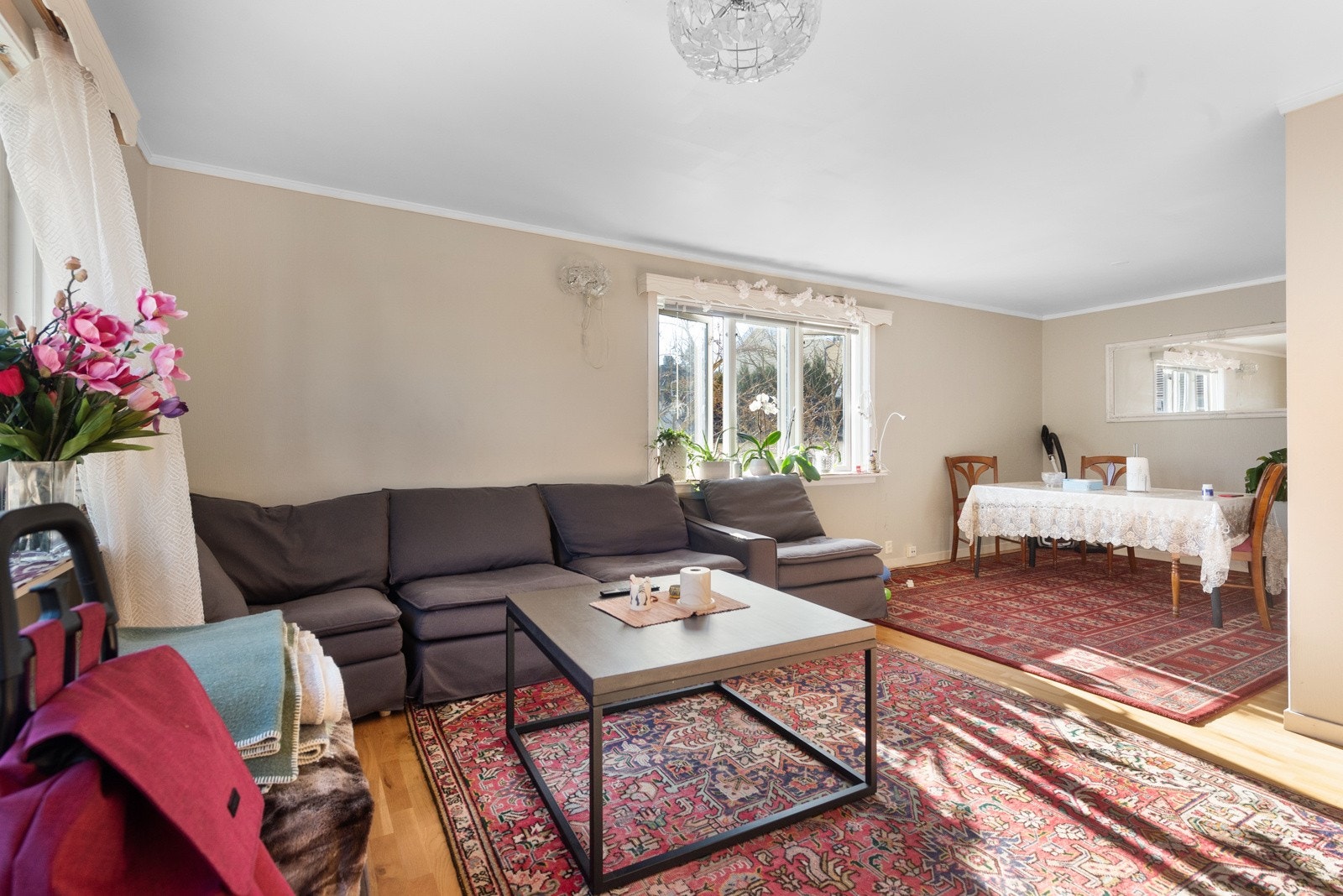 Leilighetene i 1. og 2. etasje har identisk planløsning, noe som gir minimal påvirkning fra hverandres daglige rutiner Galleribilde