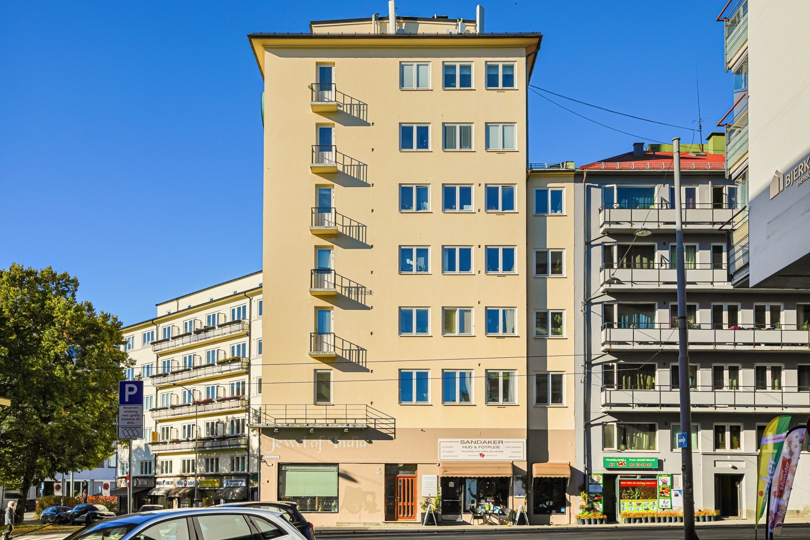 Grefsenveien 6 AS består av 59 boliger og 8 næringslokaler. Galleribilde