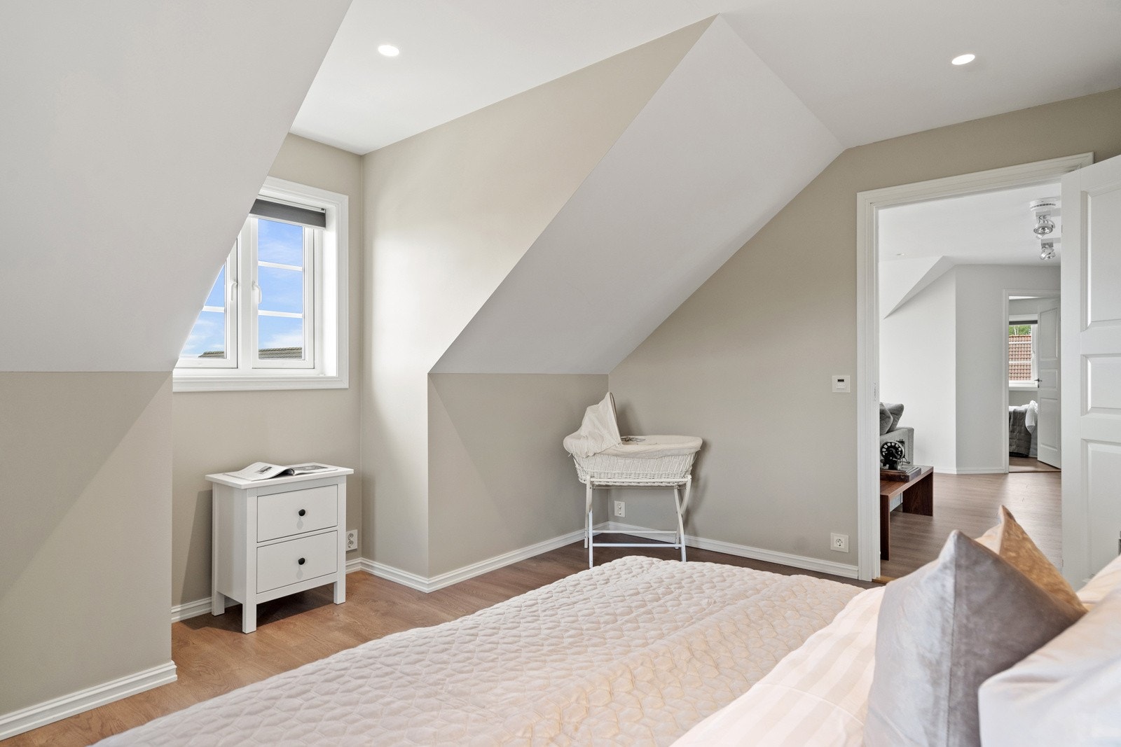 Soverom nr 2 Galleribilde