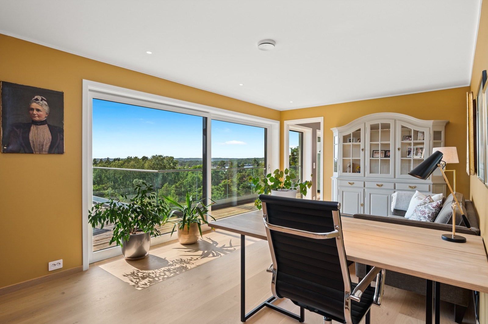 Stue 2.etasje Galleribilde