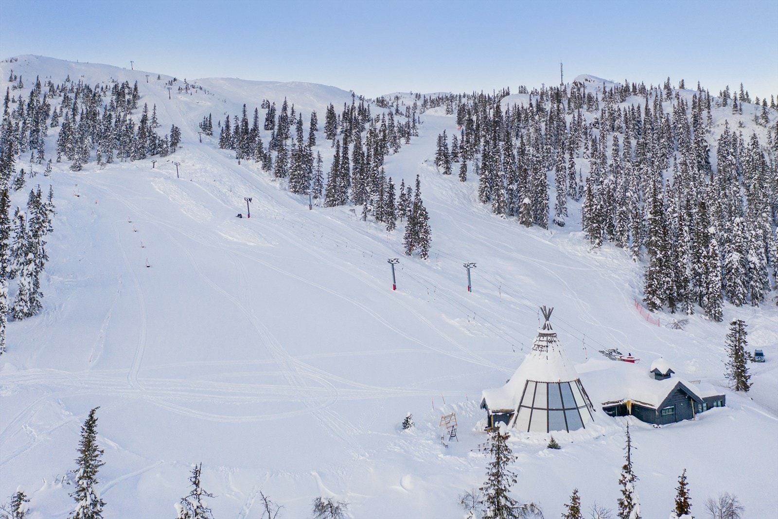 Kort avstand til alpinanlegget for mer fart og spenning. Galleribilde