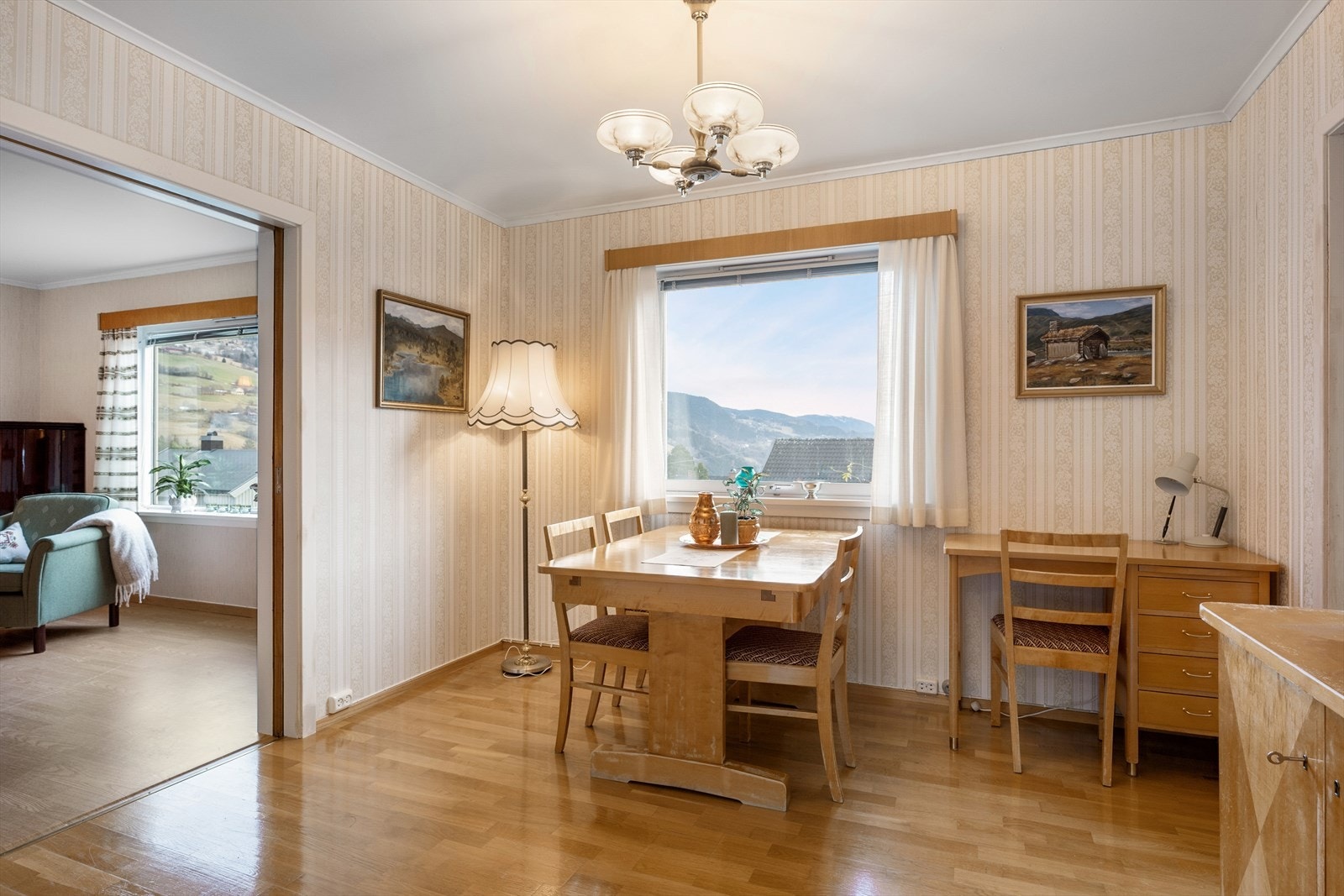 Her er det god plass til å innrede med spisegruppe. Galleribilde