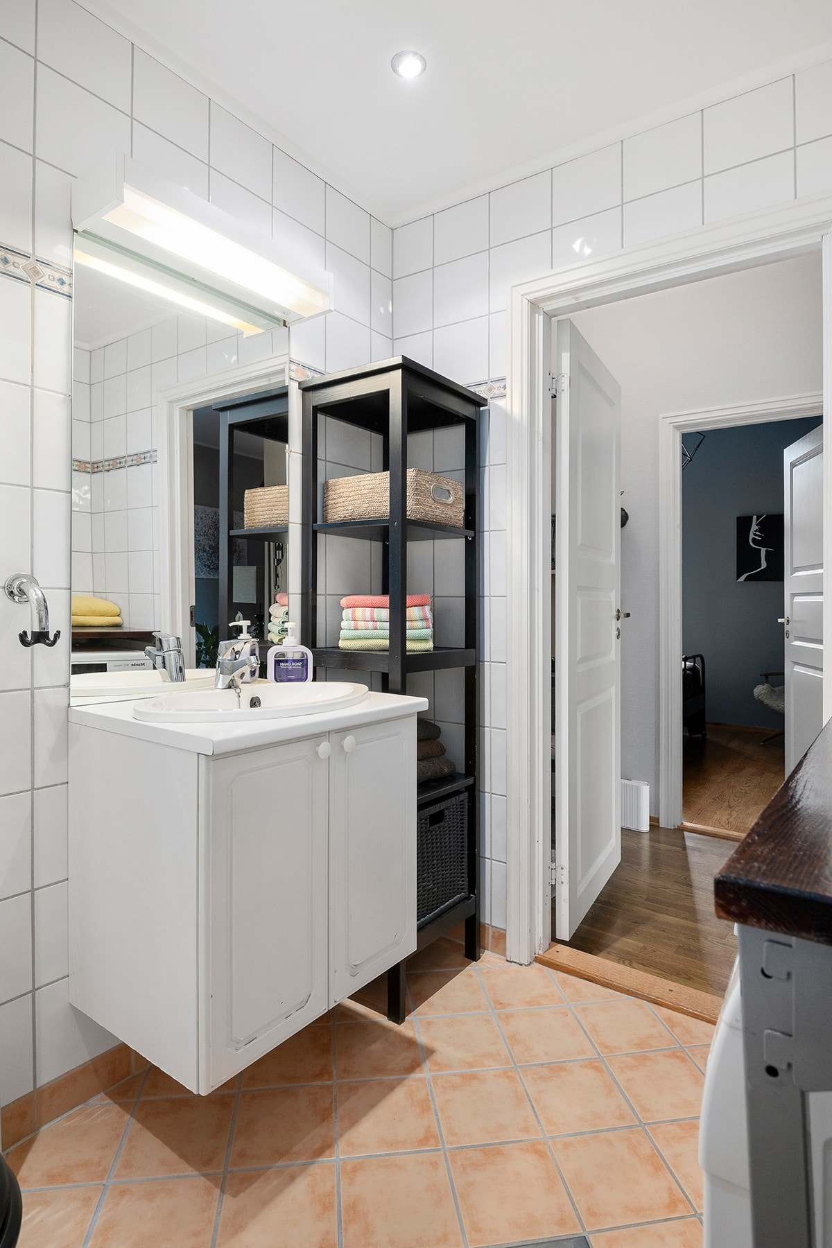 Badet har opplegg for vaskemaskin. Galleribilde