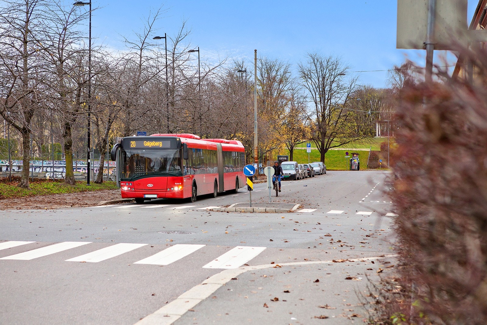 Nærmeste bussholdeplass ligger ved Torshov Parken rett rundt hjørnet. Galleribilde