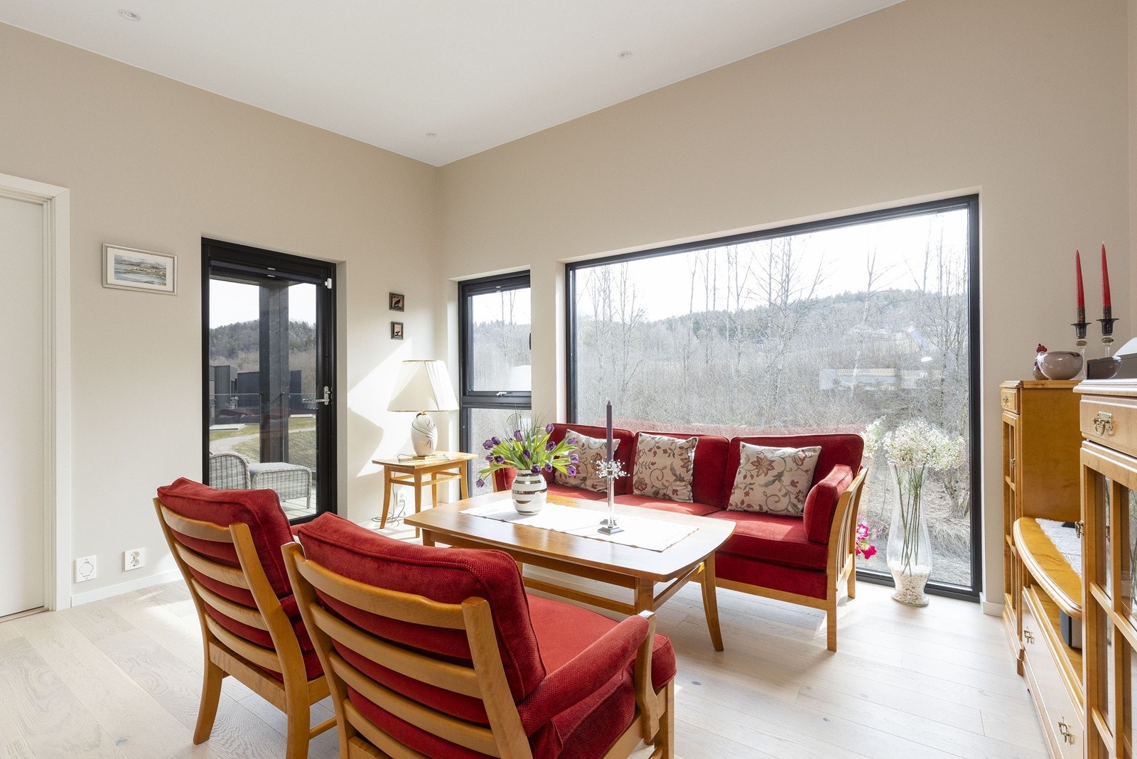 Utgang til veranda fra stue Galleribilde