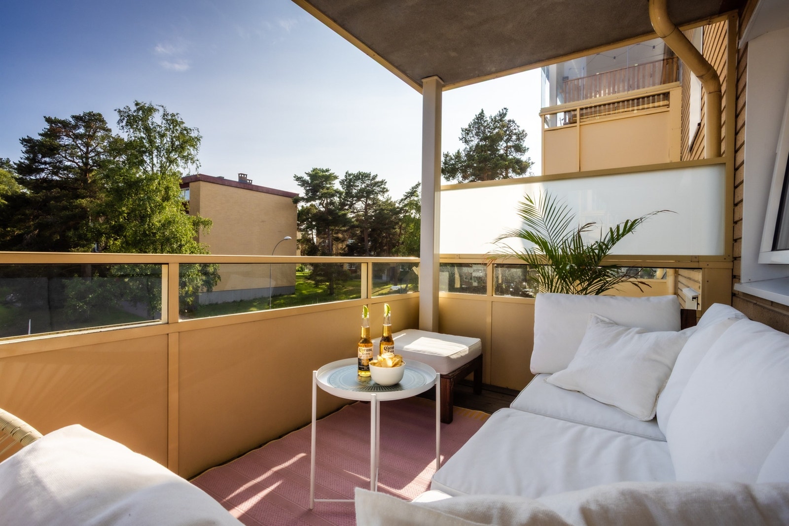 Nyt sommerdagene på den store og herlige balkongen! Galleribilde