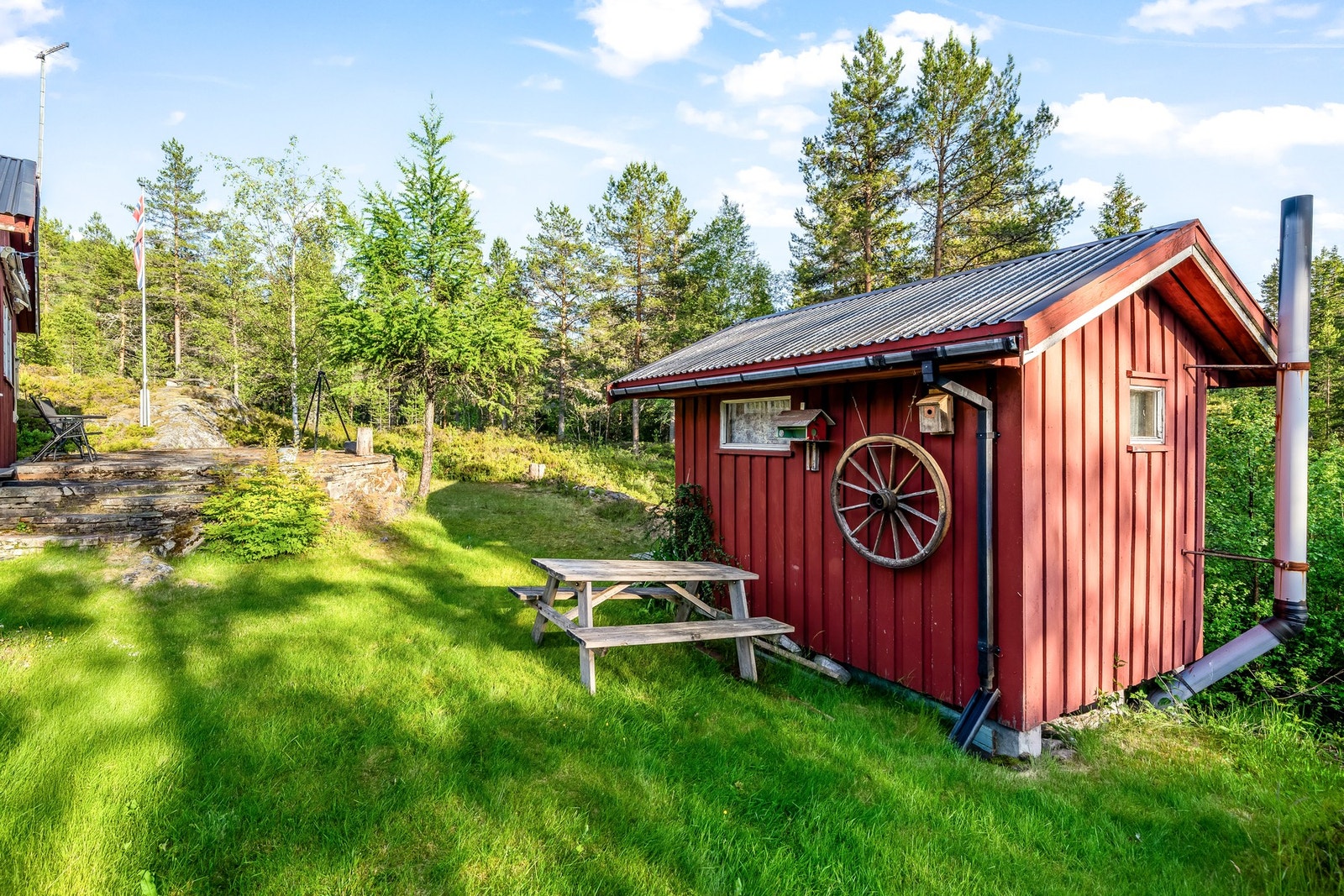 Bod/utedo på 8m². Galleribilde